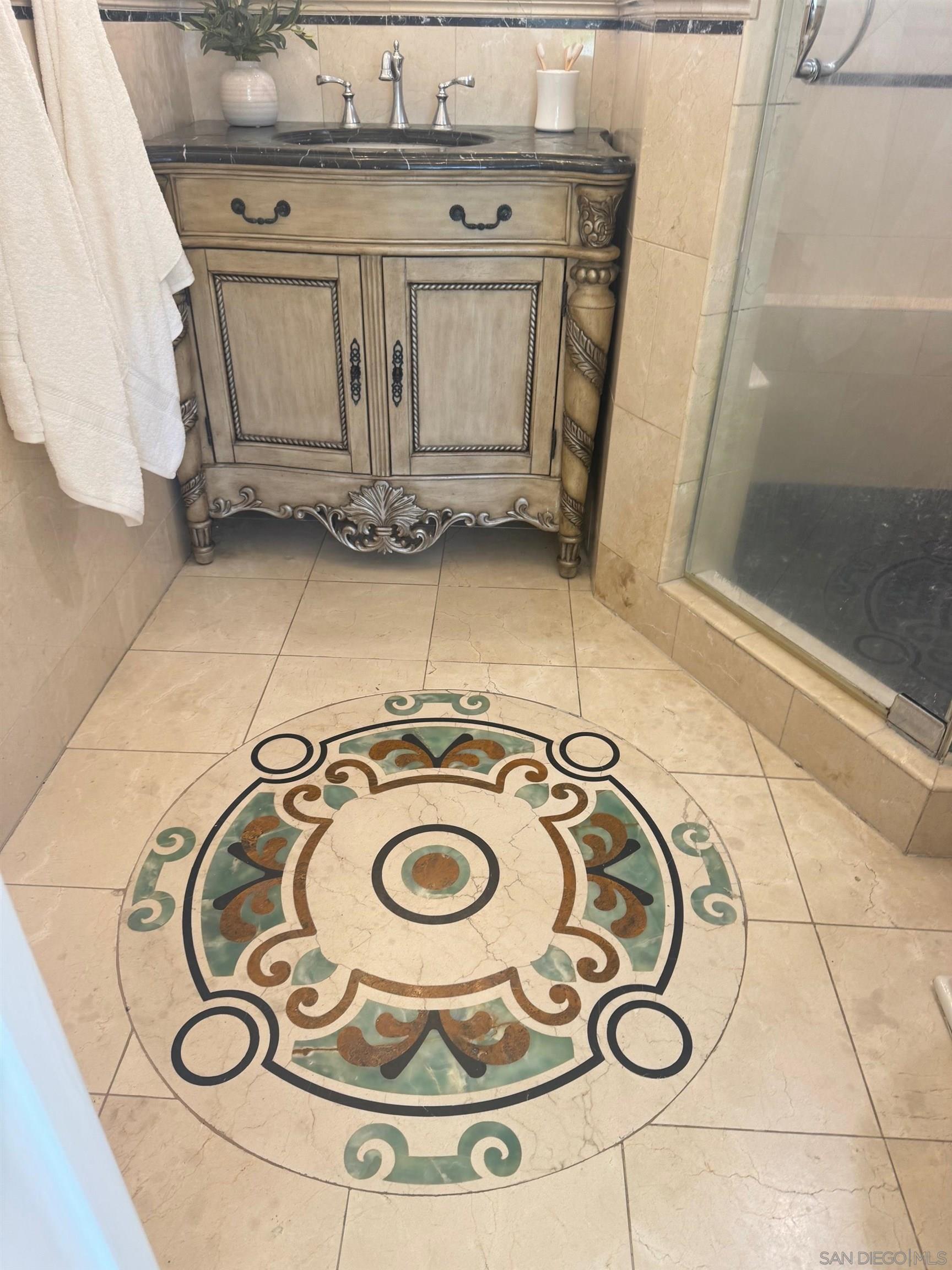 Detail Gallery Image 44 of 72 For 2602 N Louise, Santa Ana,  CA 92706 - 4 Beds | 3/1 Baths