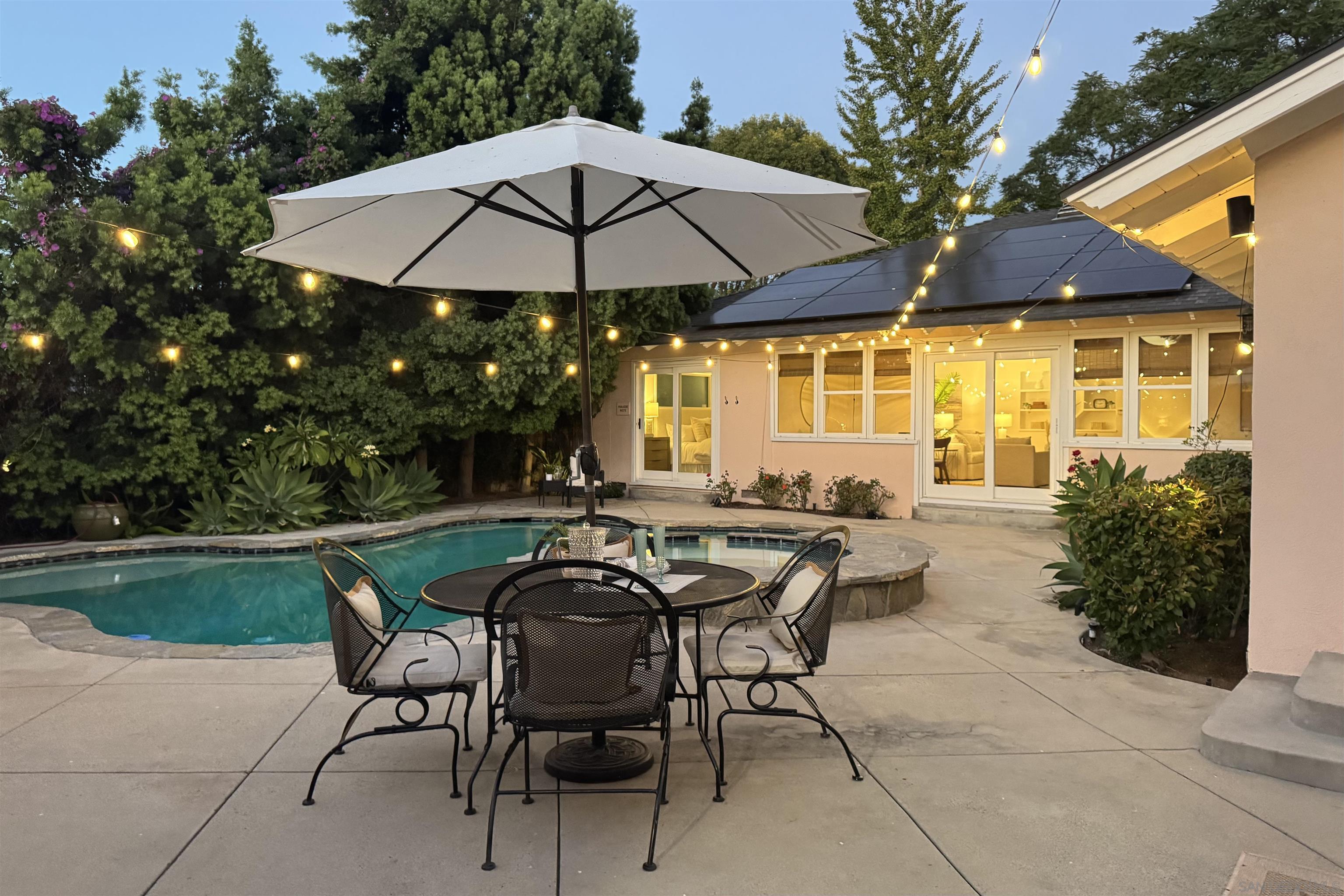 Detail Gallery Image 62 of 72 For 2602 N Louise, Santa Ana,  CA 92706 - 4 Beds | 3/1 Baths