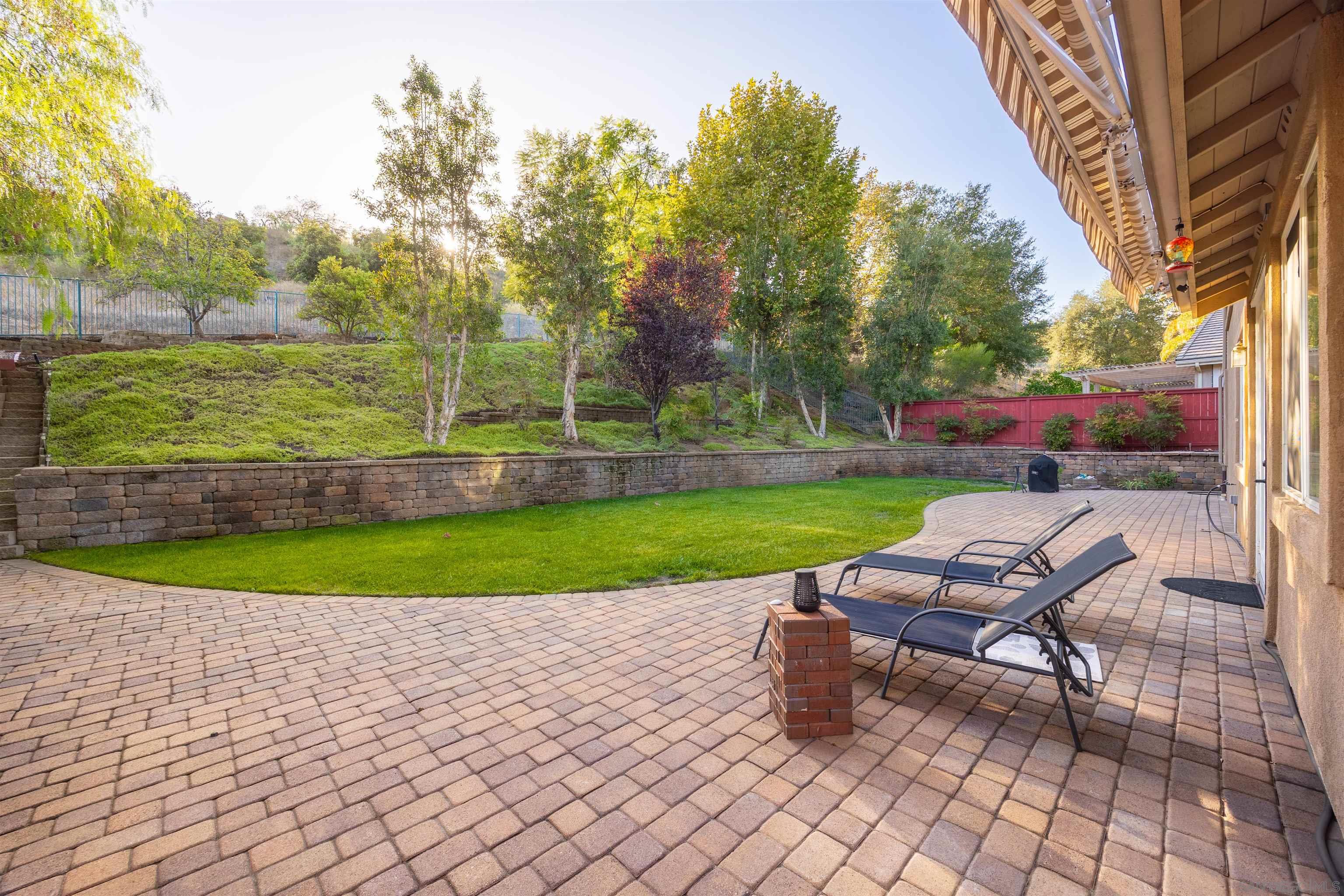 Detail Gallery Image 33 of 45 For 273  Oak Valley Ln, Escondido,  CA 92027 - 4 Beds | 3 Baths