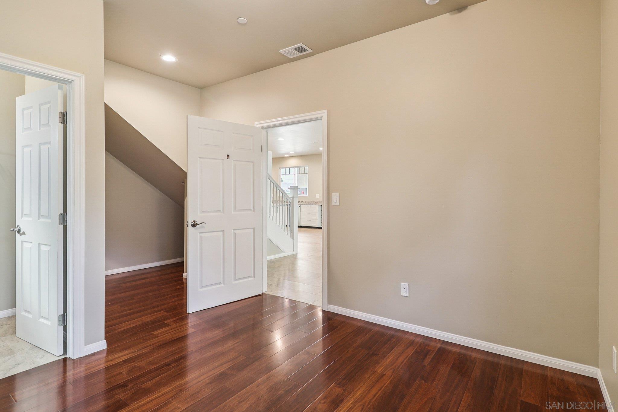 Detail Gallery Image 12 of 57 For 859  Florida St, Imperial Beach,  CA 91932 - – Beds | – Baths