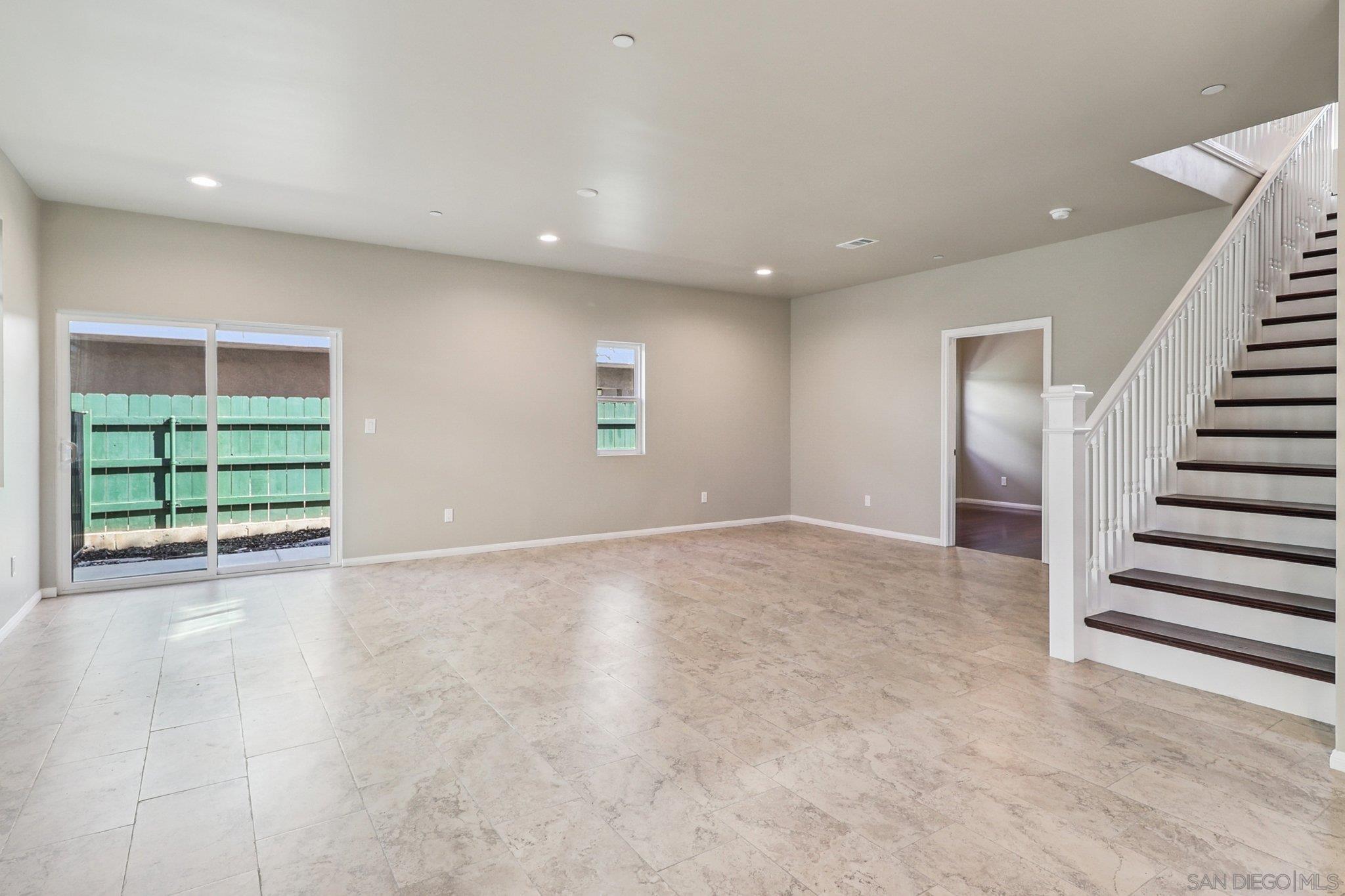 Detail Gallery Image 14 of 57 For 859  Florida St, Imperial Beach,  CA 91932 - – Beds | – Baths