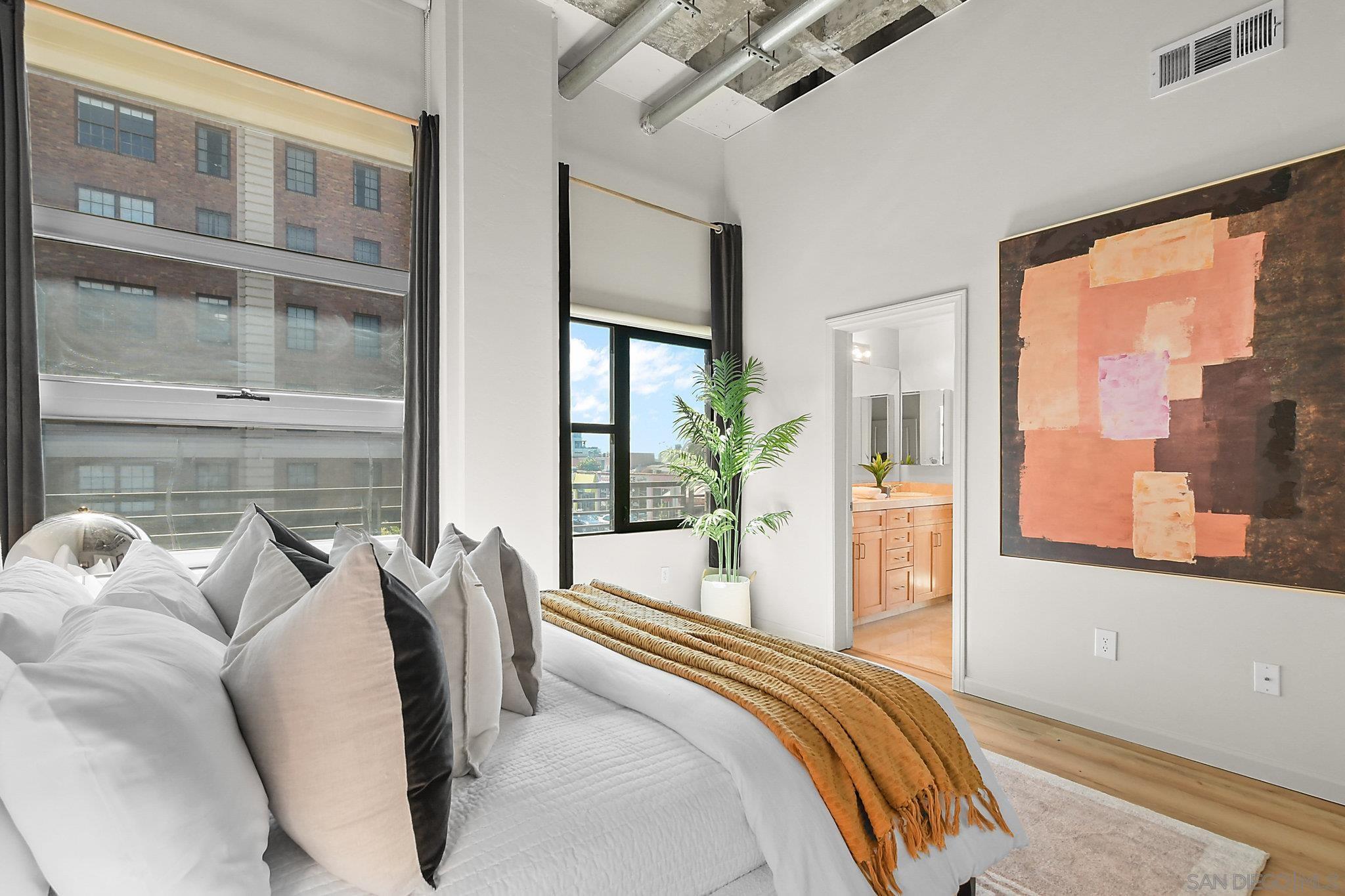 Detail Gallery Image 18 of 34 For 3211  5th Ave  #203,  San Diego,  CA 92103 - 1 Beds | 1/1 Baths