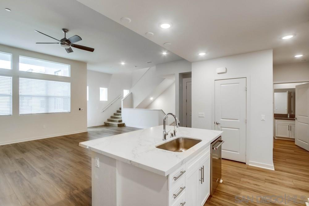 Detail Gallery Image 14 of 37 For 3001  Bravo Loop  4, Chula Vista,  CA 91915 - 3 Beds | 2 Baths