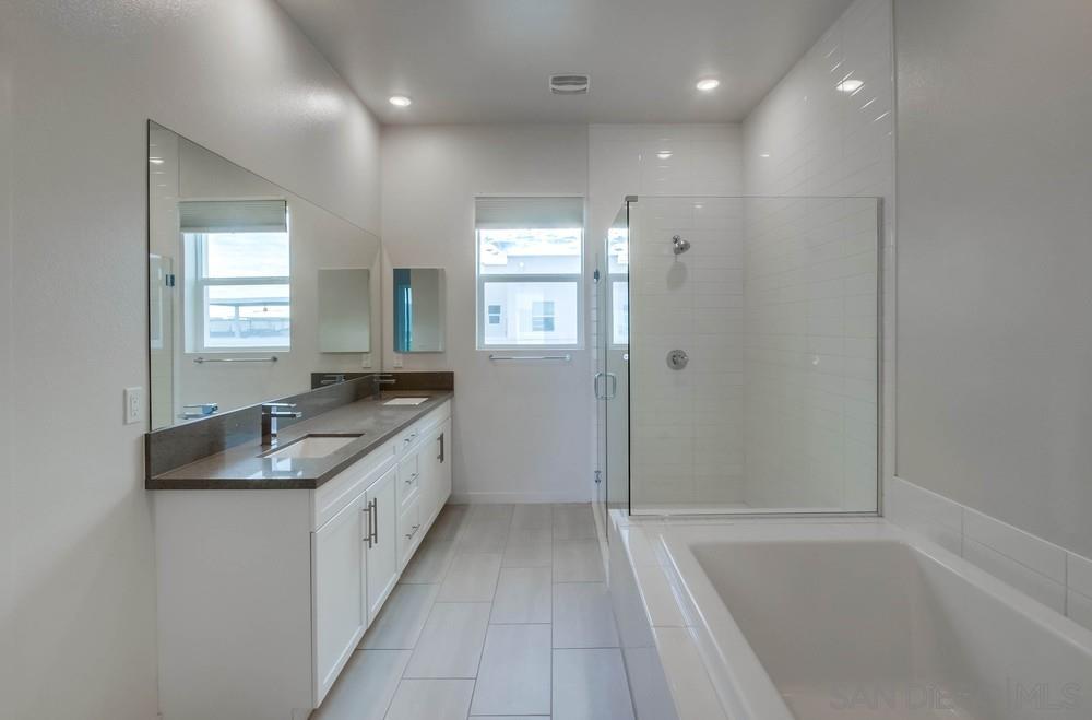 Detail Gallery Image 25 of 37 For 3001  Bravo Loop  4, Chula Vista,  CA 91915 - 3 Beds | 2 Baths