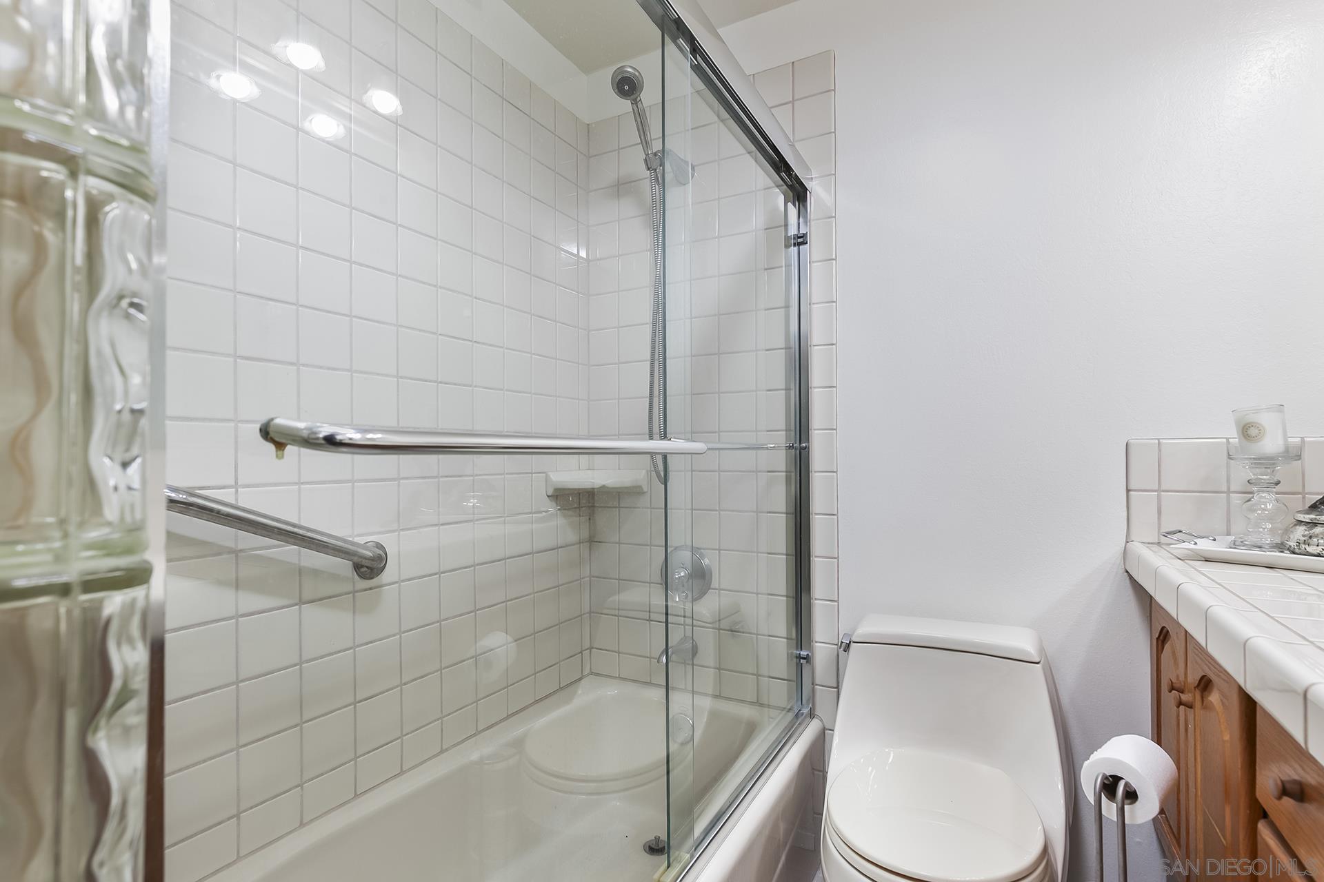 Detail Gallery Image 15 of 23 For 2546  Marathon Dr, San Diego,  CA 92123 - 3 Beds | 2 Baths