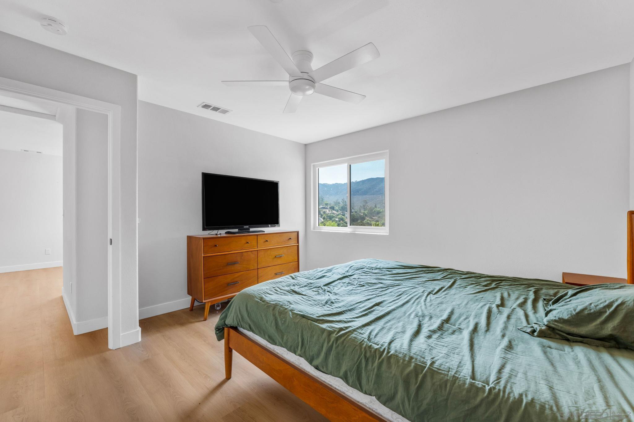 Detail Gallery Image 15 of 30 For 250  Editha Drive, El Cajon,  CA 92019 - 4 Beds | 2/1 Baths