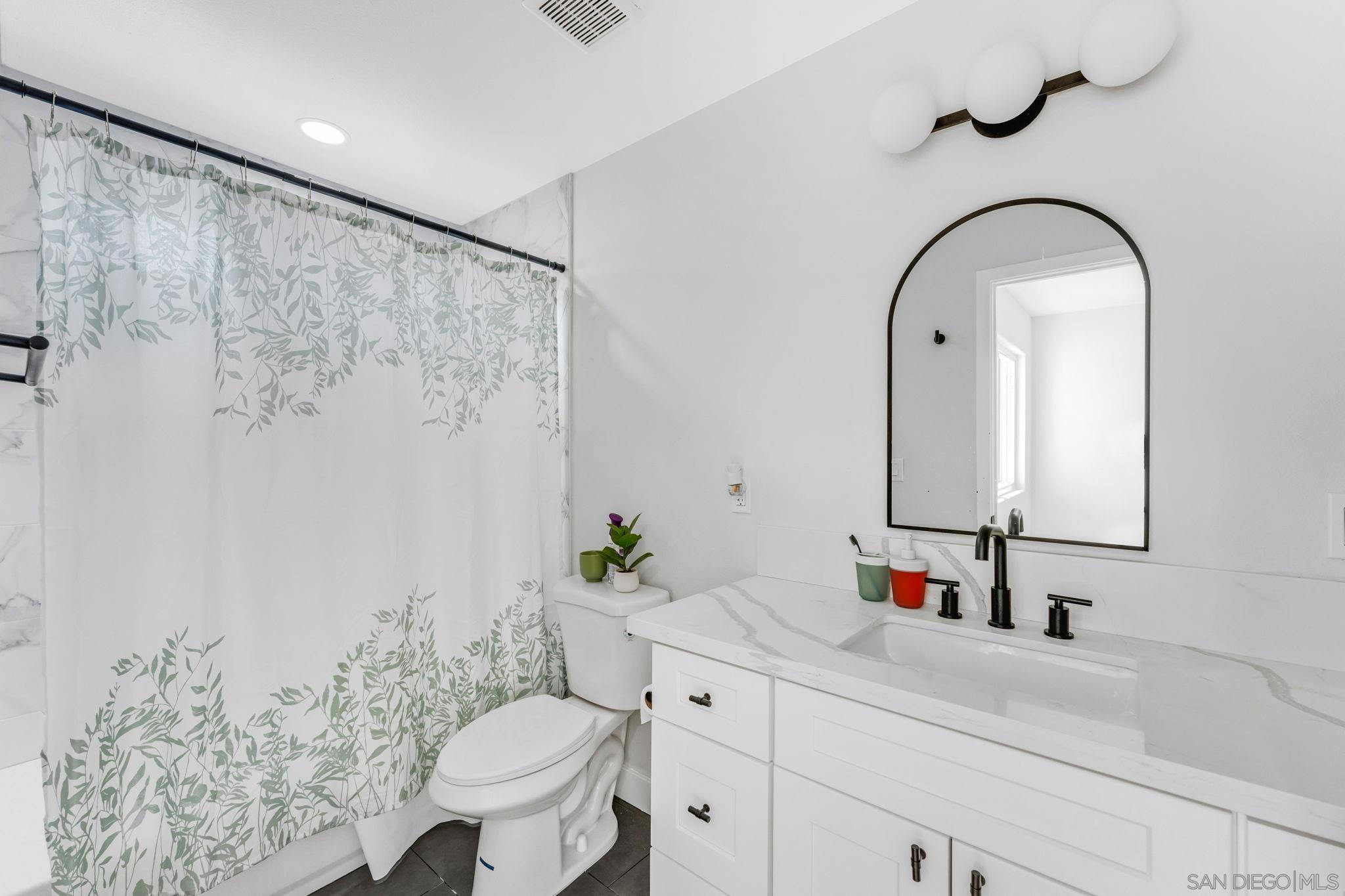 Detail Gallery Image 19 of 30 For 250  Editha Drive, El Cajon,  CA 92019 - 4 Beds | 2/1 Baths