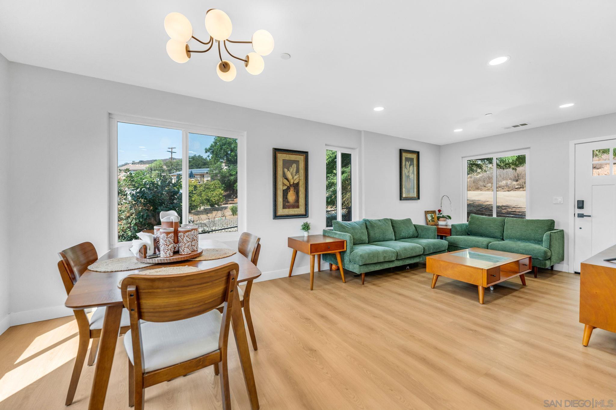 Detail Gallery Image 6 of 30 For 250  Editha Drive, El Cajon,  CA 92019 - 4 Beds | 2/1 Baths