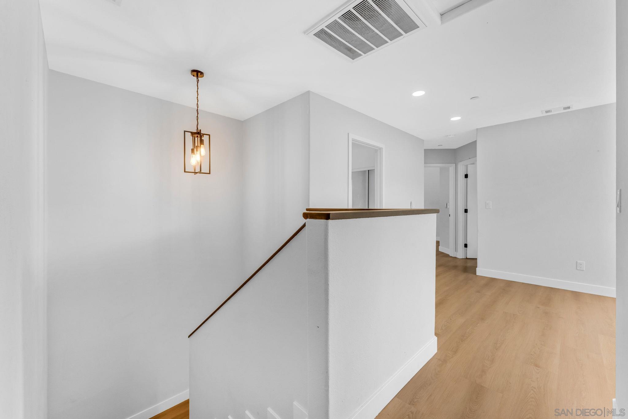 Detail Gallery Image 9 of 30 For 250  Editha Drive, El Cajon,  CA 92019 - 4 Beds | 2/1 Baths