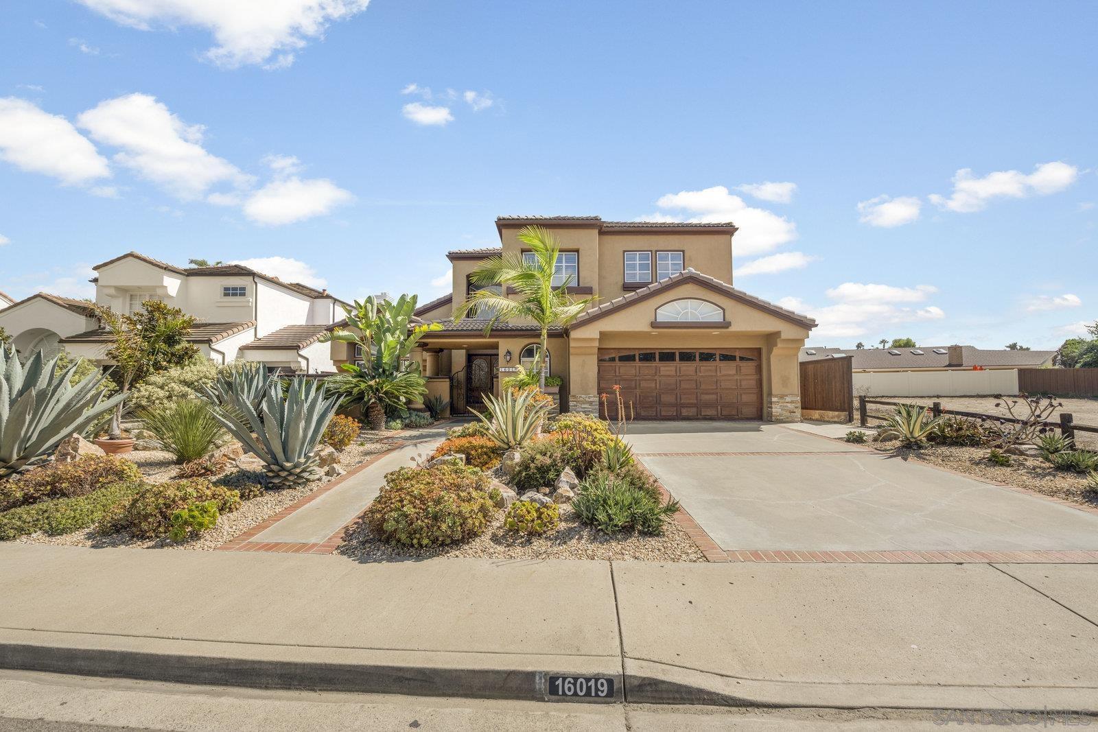 Detail Gallery Image 2 of 47 For 16019  via Dicha, Rancho Santa Fe,  CA 92091 - 4 Beds | 3 Baths