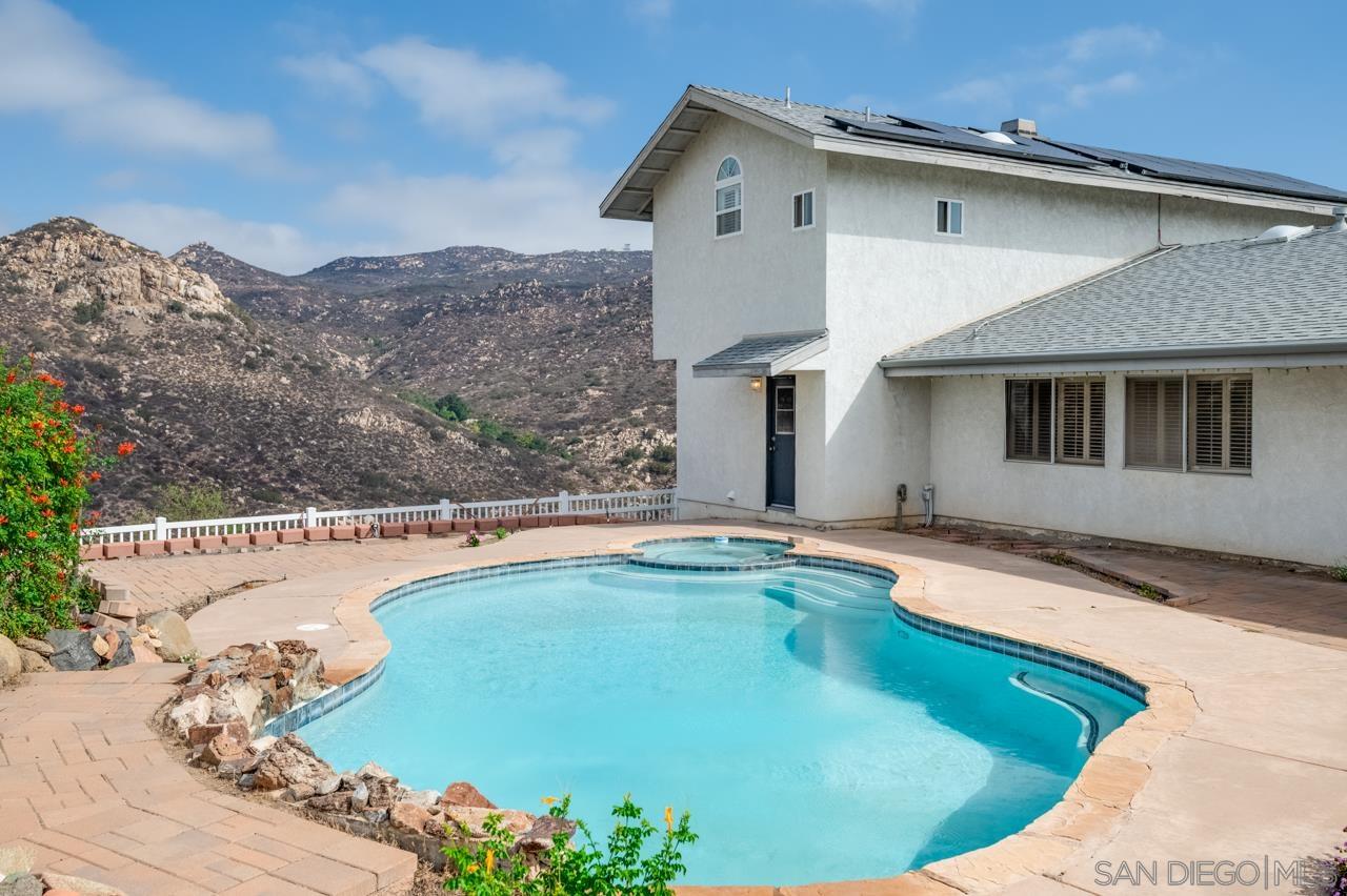 Detail Gallery Image 34 of 41 For 620  Singing Vista Ct, El Cajon,  CA 92019 - 5 Beds | 4 Baths