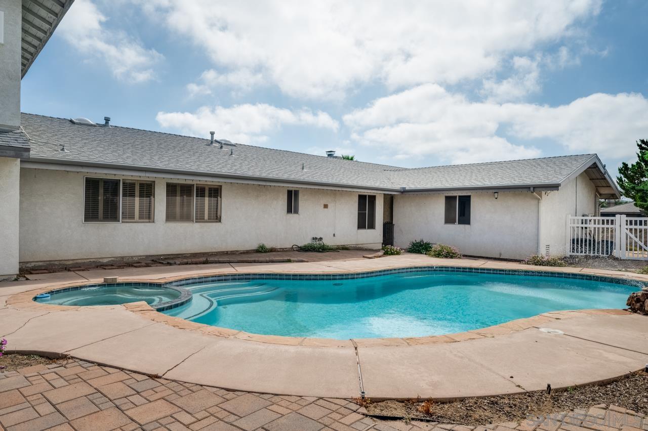 Detail Gallery Image 35 of 41 For 620  Singing Vista Ct, El Cajon,  CA 92019 - 5 Beds | 4 Baths