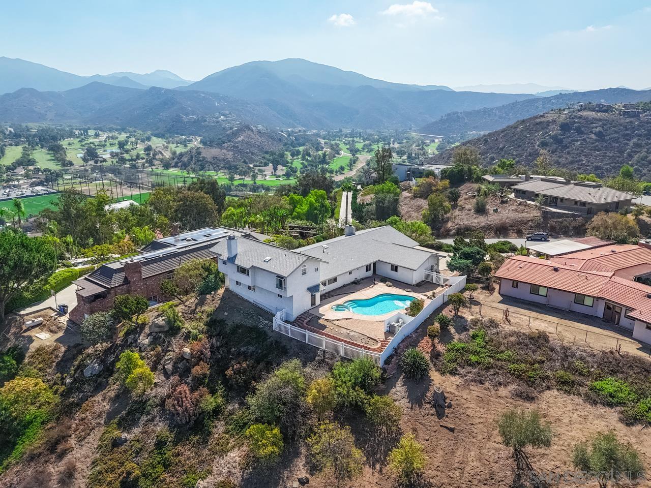 Detail Gallery Image 40 of 41 For 620  Singing Vista Ct, El Cajon,  CA 92019 - 5 Beds | 4 Baths