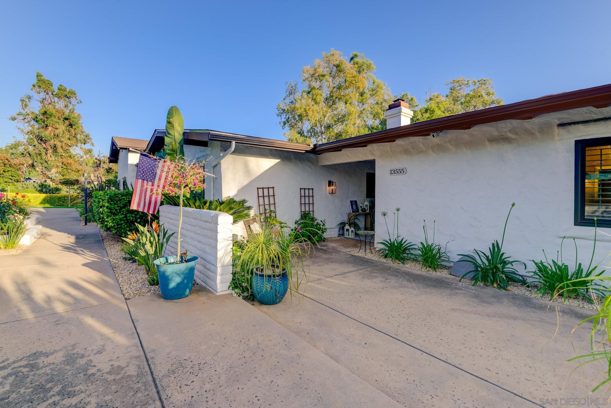 Detail Gallery Image 33 of 48 For 13555  Sagewood Dr, Poway,  CA 92064 - 5 Beds | 4/1 Baths