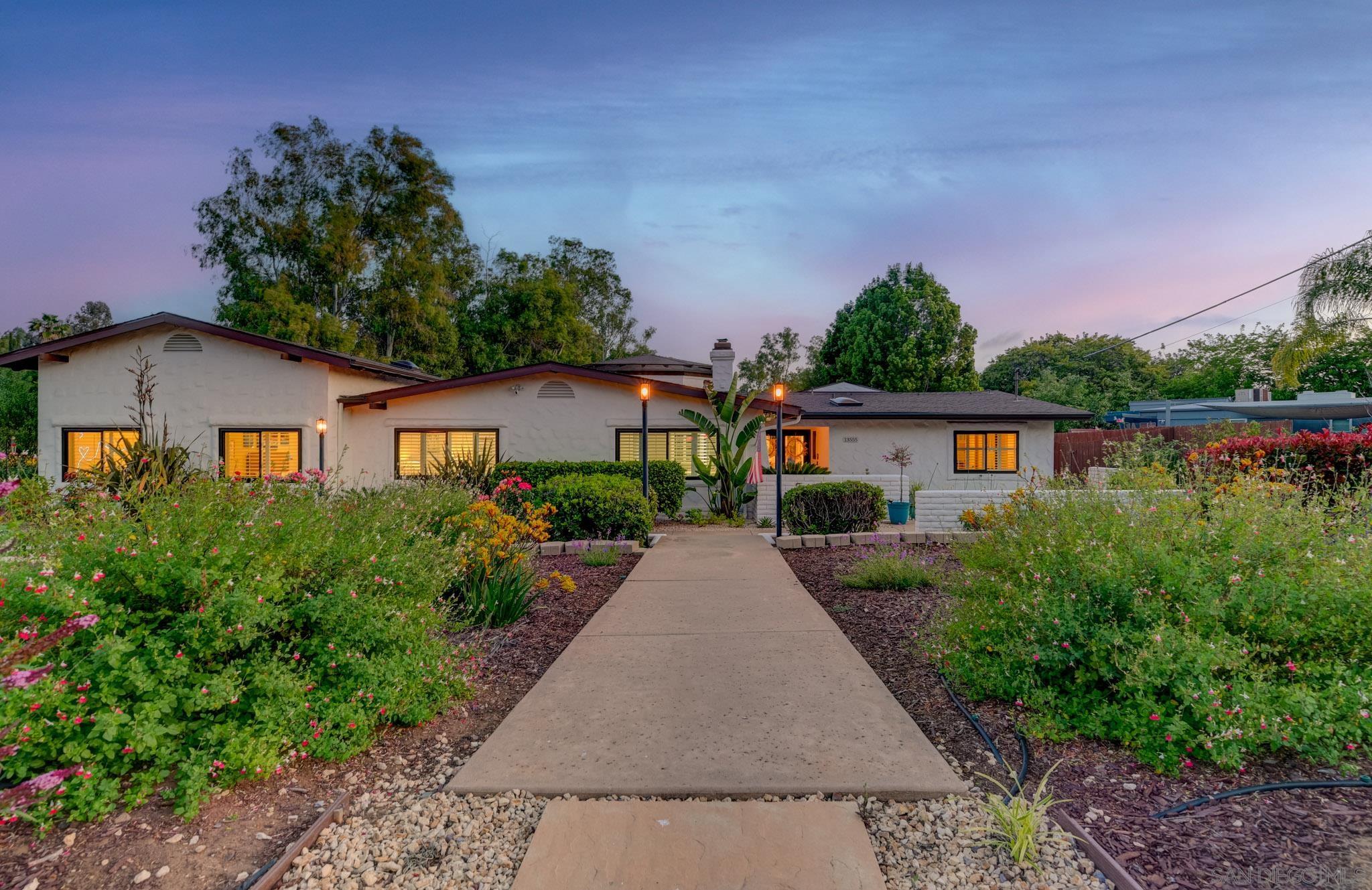 Detail Gallery Image 46 of 48 For 13555  Sagewood Dr, Poway,  CA 92064 - 5 Beds | 4/1 Baths