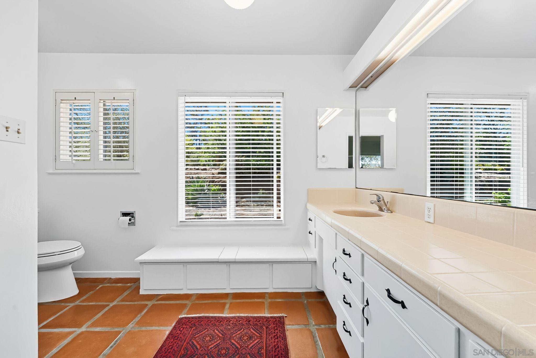 Detail Gallery Image 11 of 71 For 17711  South Mesa Drive, Pauma Valley,  CA 92061 - 3 Beds | 2 Baths