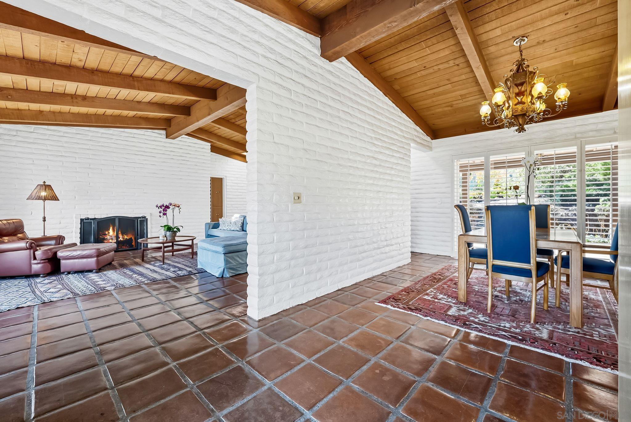 Detail Gallery Image 8 of 71 For 17711  South Mesa Drive, Pauma Valley,  CA 92061 - 3 Beds | 2 Baths