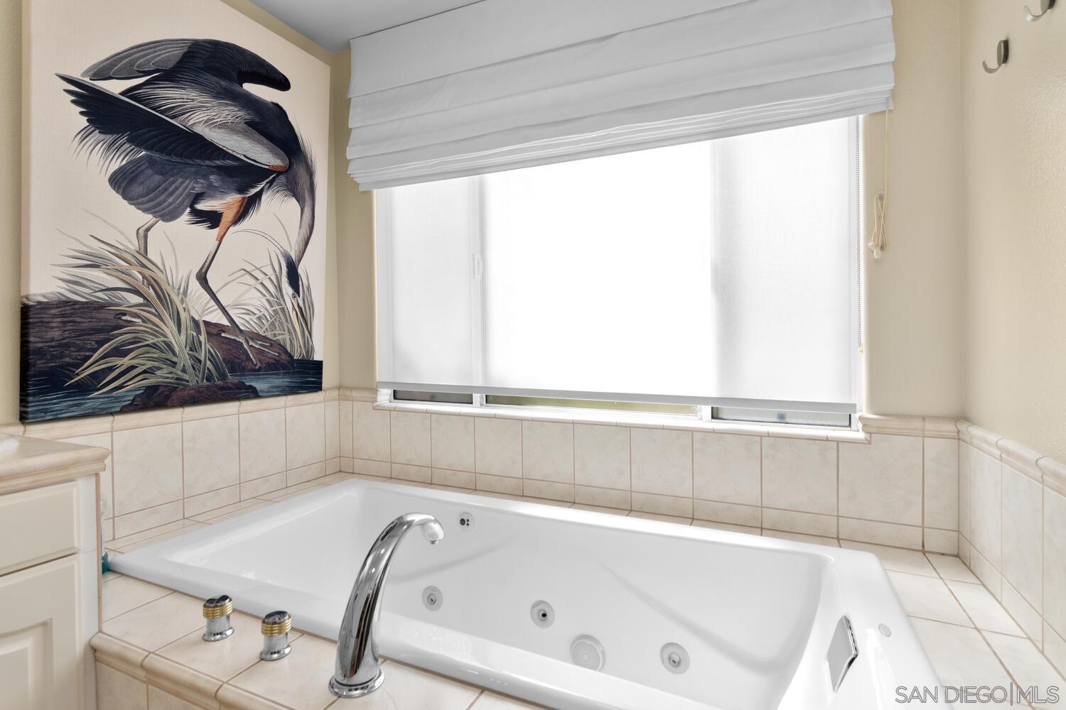 Detail Gallery Image 14 of 26 For 7517  Jerez  B, Carlsbad,  CA 92009 - 3 Beds | 3/1 Baths