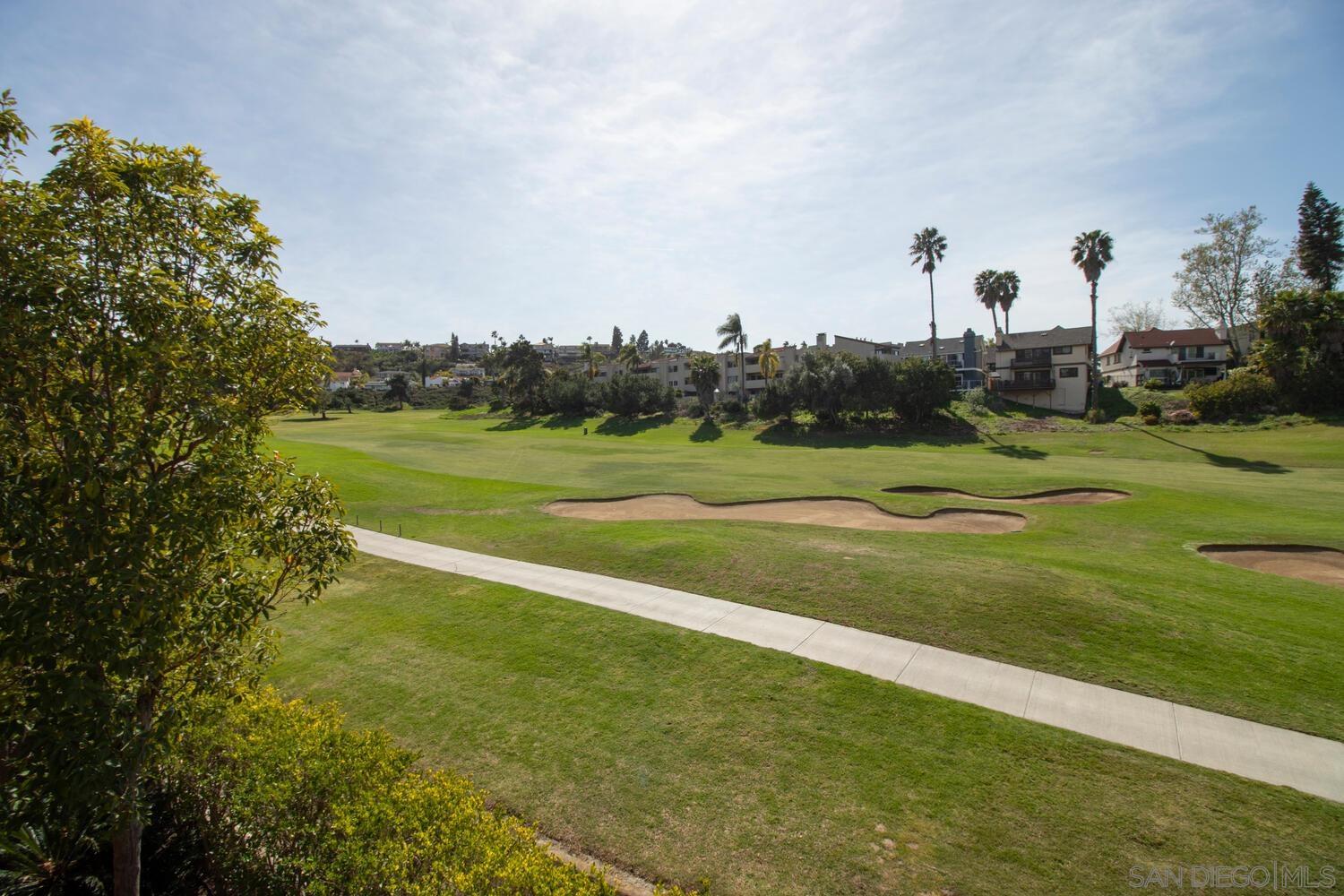 Detail Gallery Image 23 of 26 For 7517  Jerez  B, Carlsbad,  CA 92009 - 3 Beds | 3/1 Baths