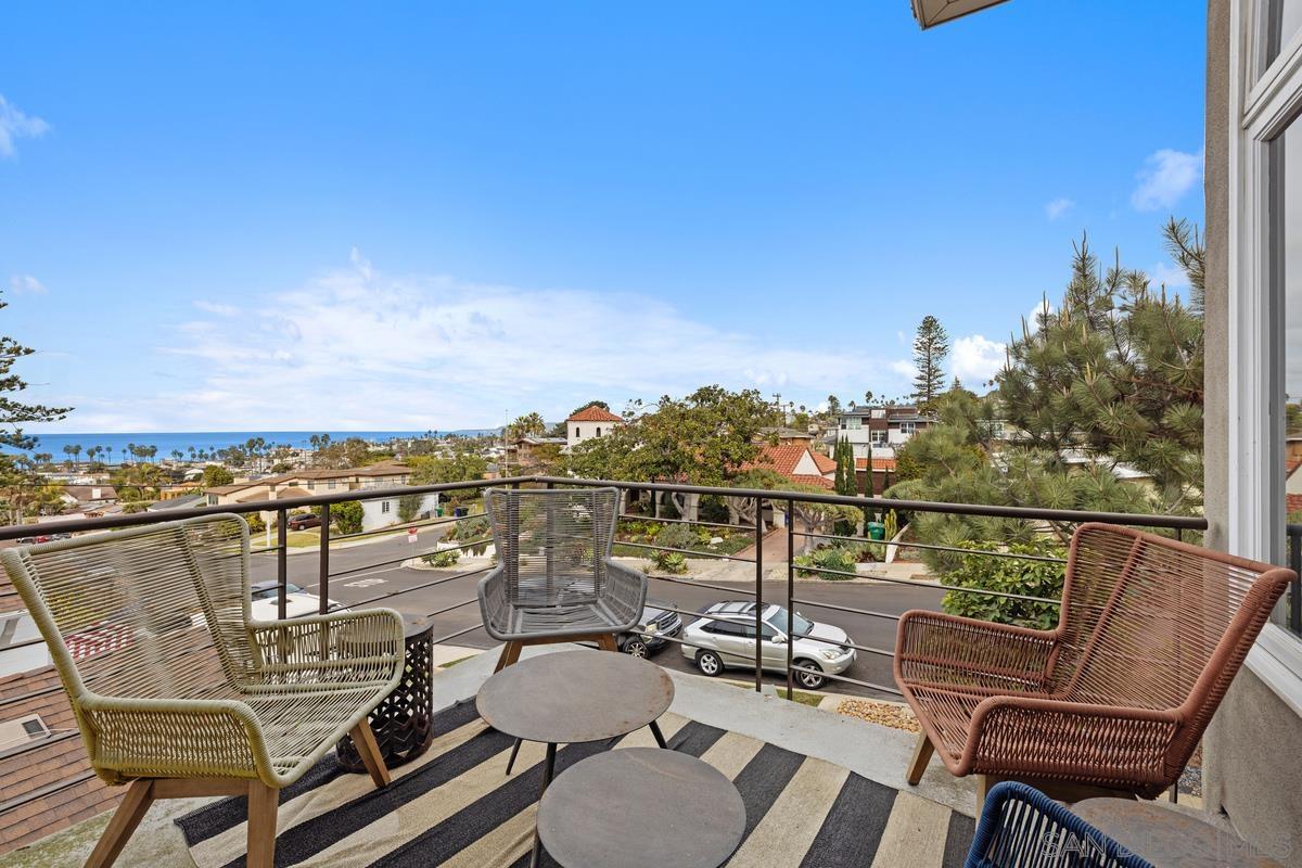 Detail Gallery Image 15 of 35 For 4475  Tivoli St, San Diego,  CA 92107 - 4 Beds | 2/1 Baths