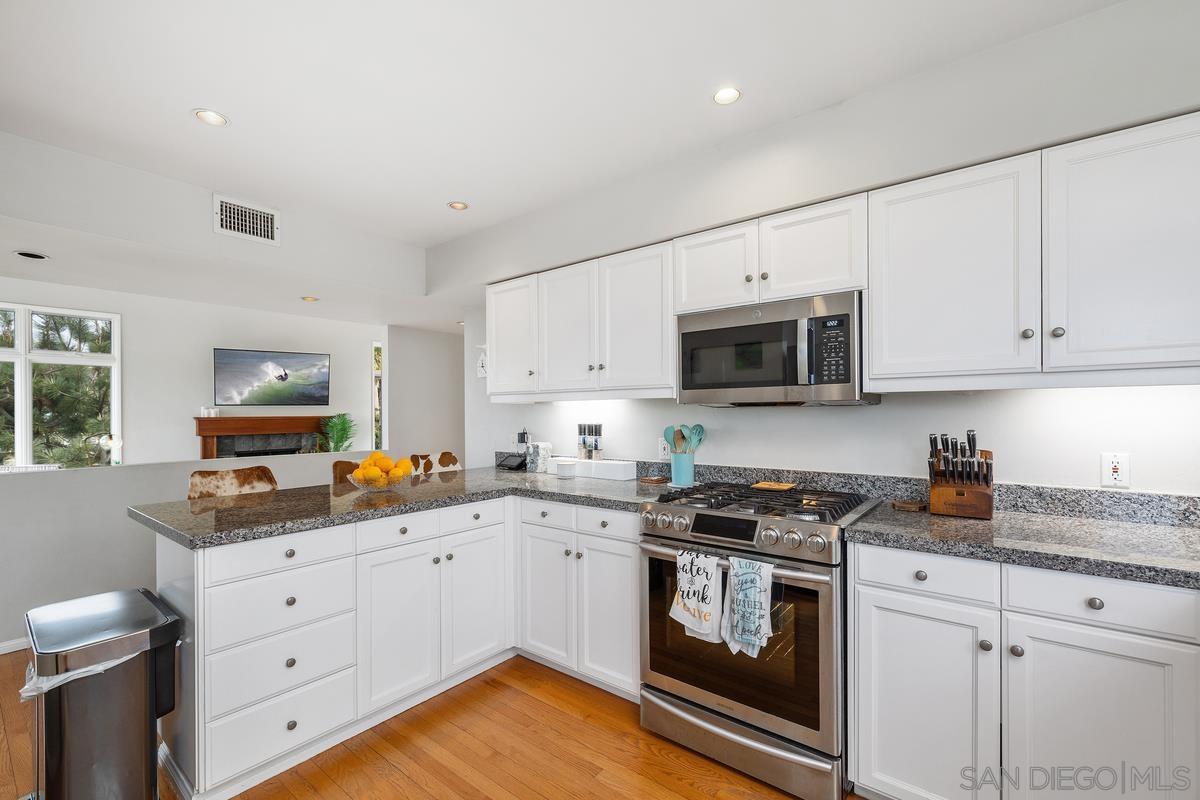 Detail Gallery Image 20 of 35 For 4475  Tivoli St, San Diego,  CA 92107 - 4 Beds | 2/1 Baths