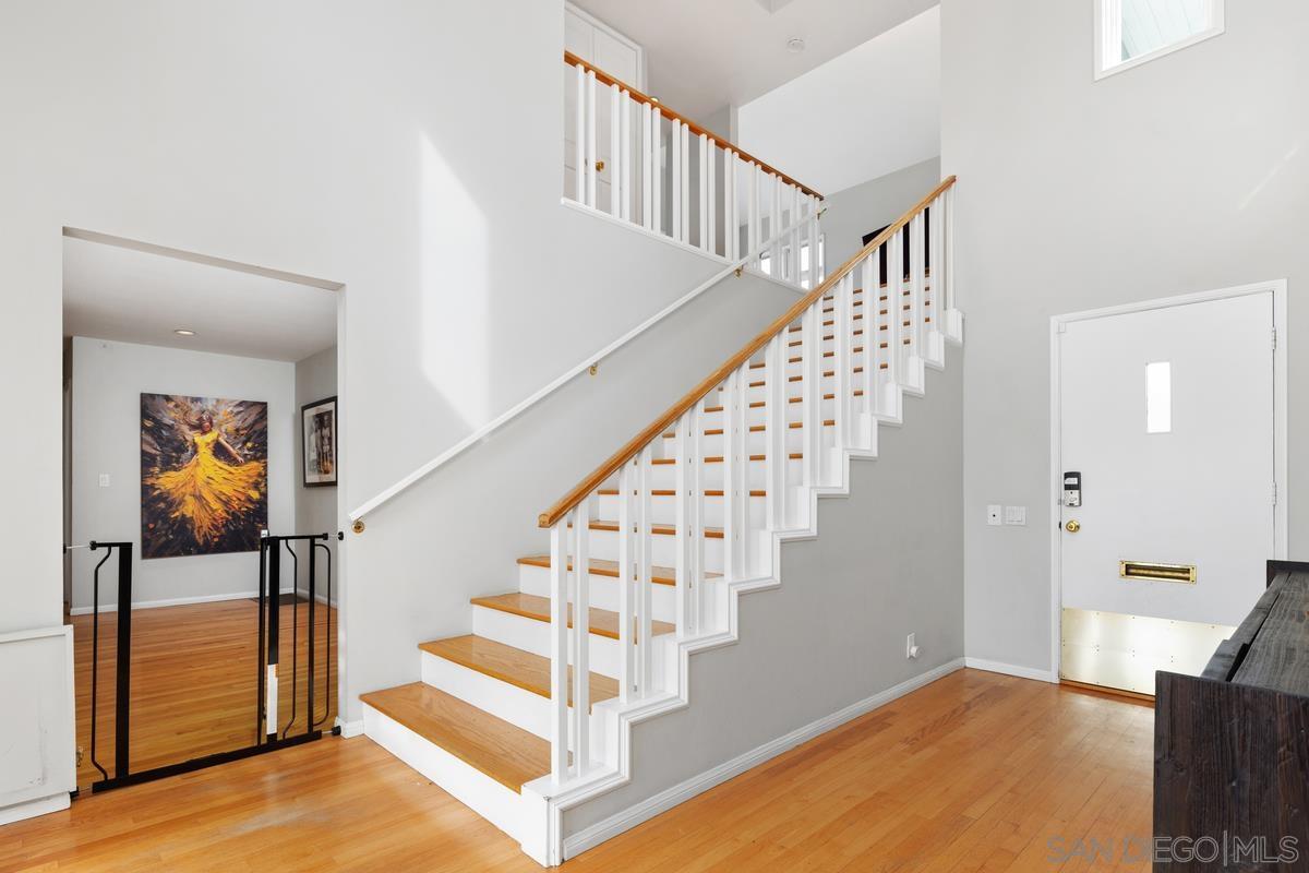 Detail Gallery Image 8 of 35 For 4475  Tivoli St, San Diego,  CA 92107 - 4 Beds | 2/1 Baths