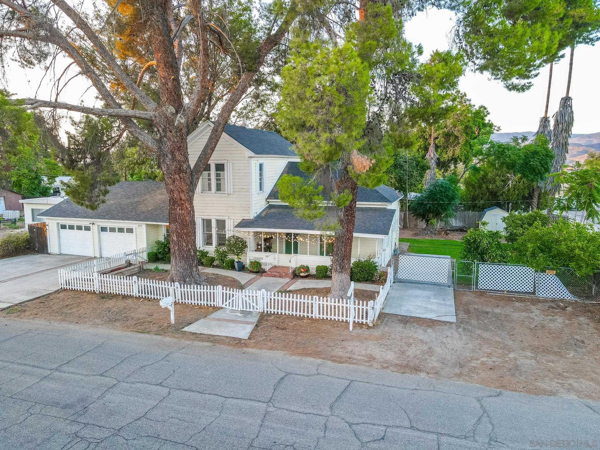 Front Image Thumbnail for SD250041304