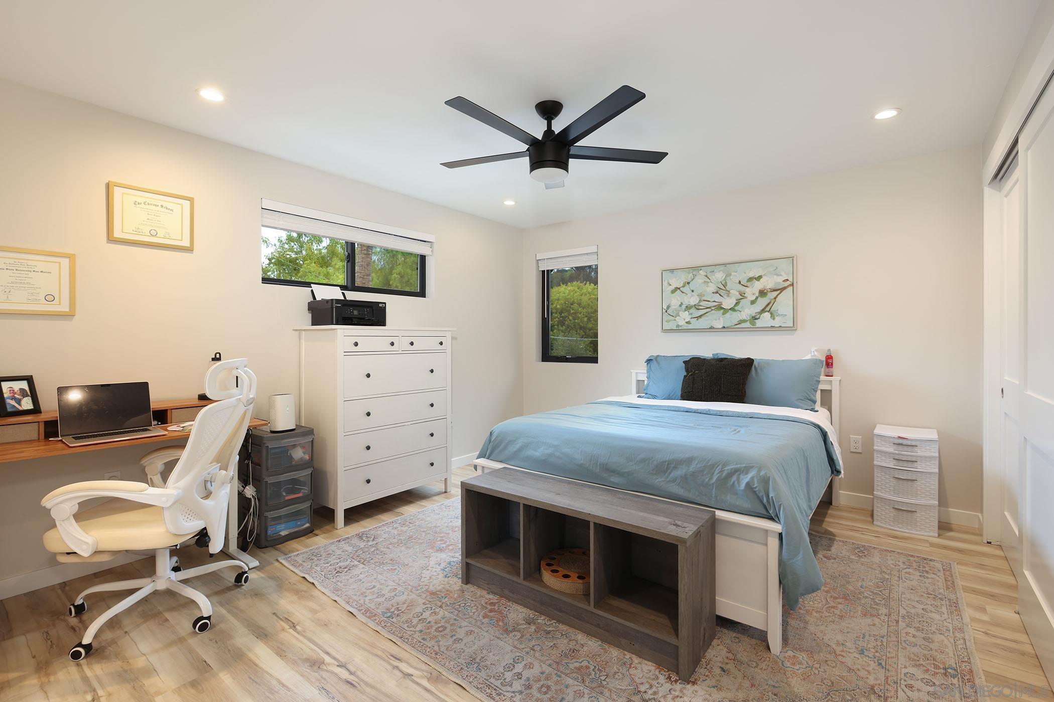 Detail Gallery Image 18 of 30 For 1686-88  Gecko Road, Vista,  CA 92083 - 5 Beds | 5/3 Baths