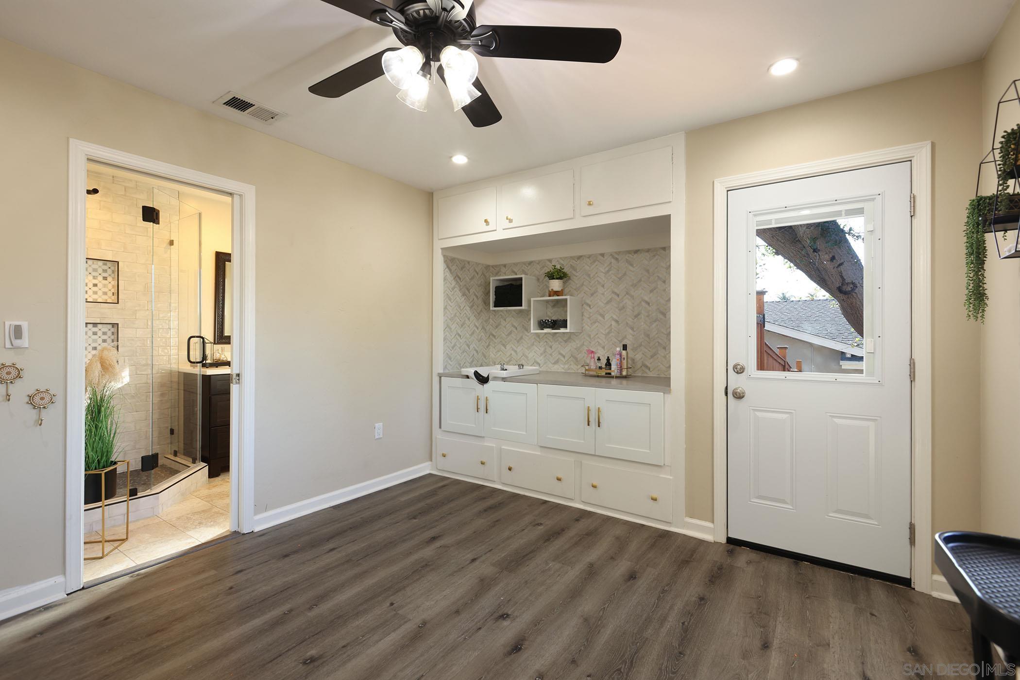 Detail Gallery Image 15 of 29 For 1687  Gecko Road, Vista,  CA 92083 - 4 Beds | 4/1 Baths