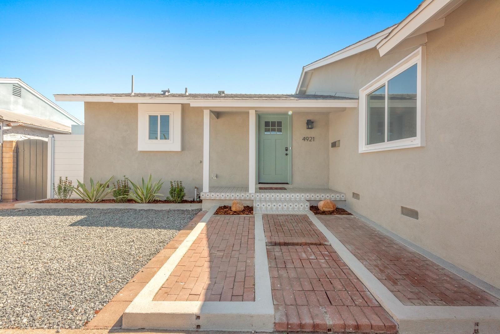 Front Image Thumbnail for SD250041316