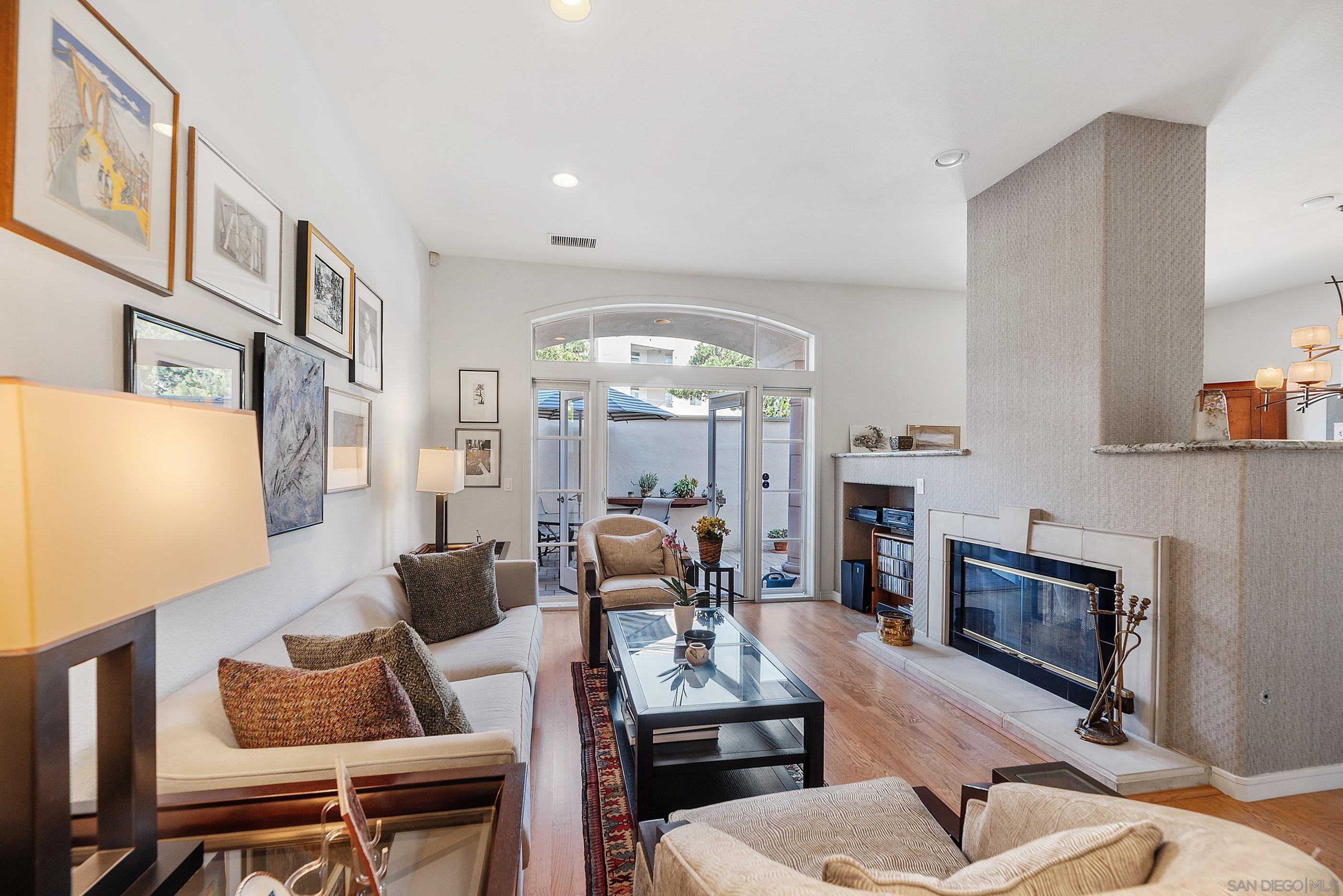 Front Image Thumbnail for SD250041325