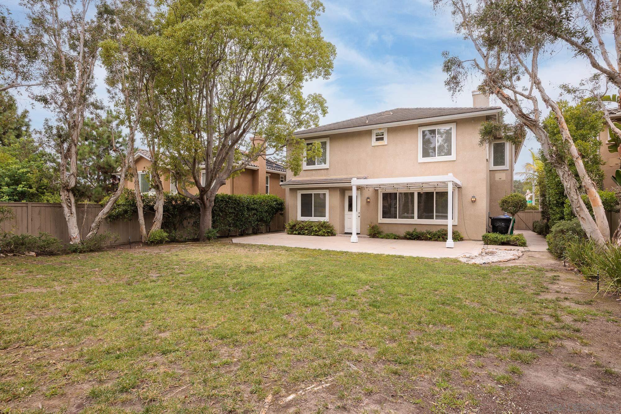 Detail Gallery Image 43 of 52 For 3827  Torrey Hill Lane, San Diego,  CA 92130 - 4 Beds | 3/1 Baths