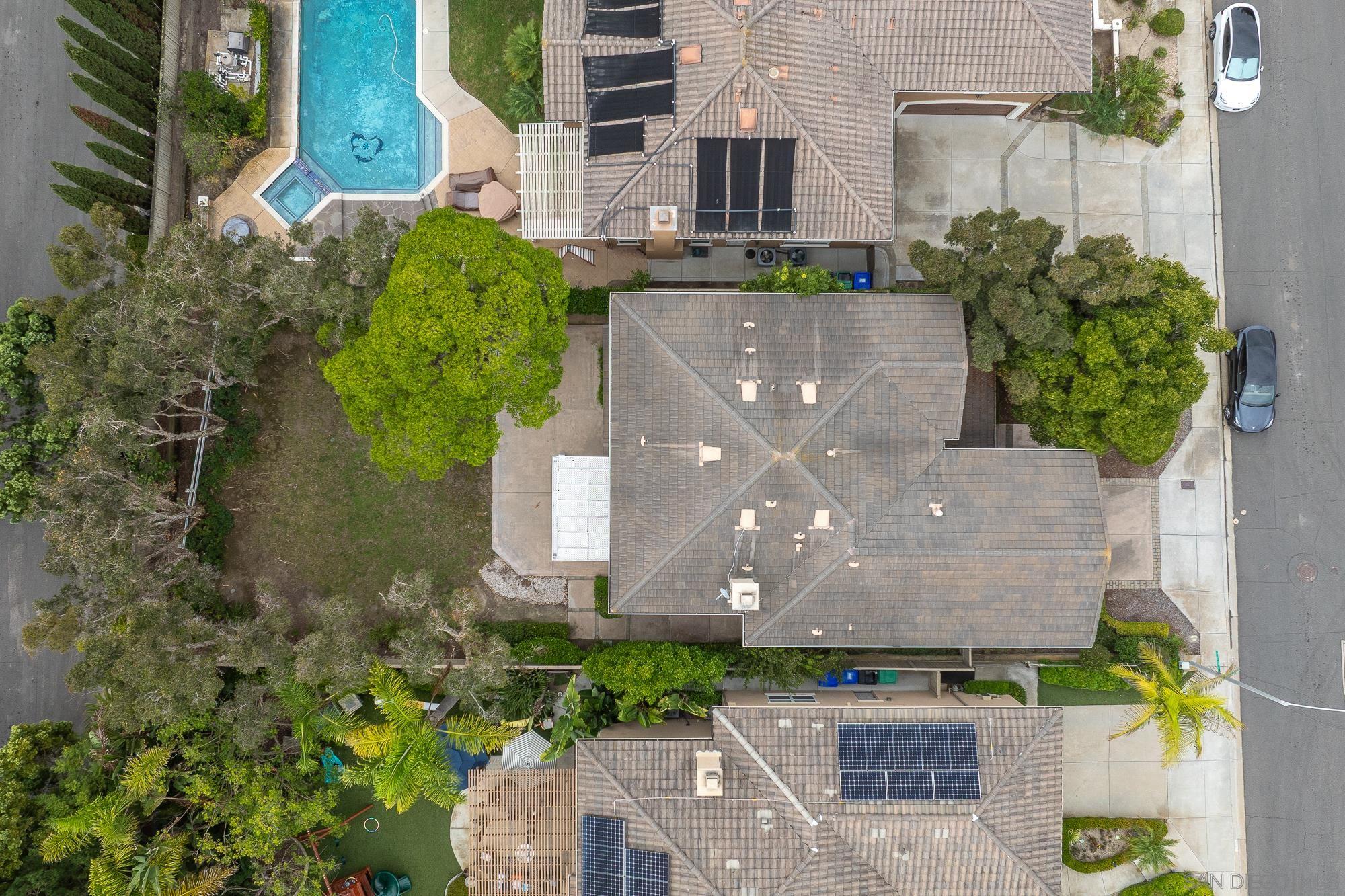 Detail Gallery Image 47 of 52 For 3827  Torrey Hill Lane, San Diego,  CA 92130 - 4 Beds | 3/1 Baths