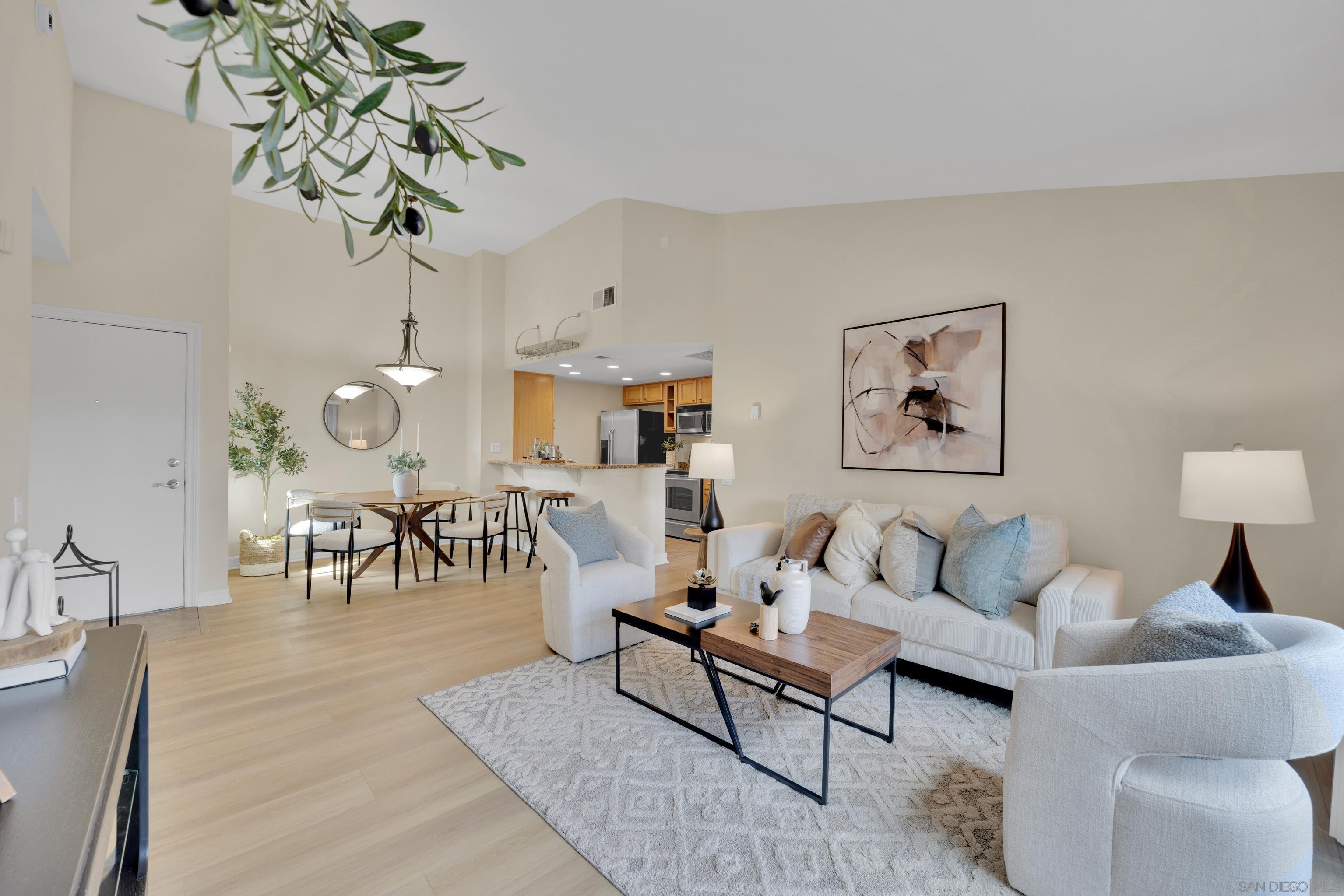 Front Image Thumbnail for SD250041329