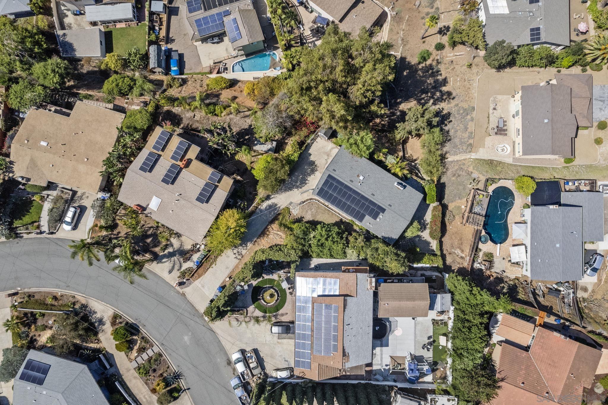 Detail Gallery Image 21 of 75 For 4062 S Tropico, La Mesa,  CA 91941 - 4 Beds | 3 Baths