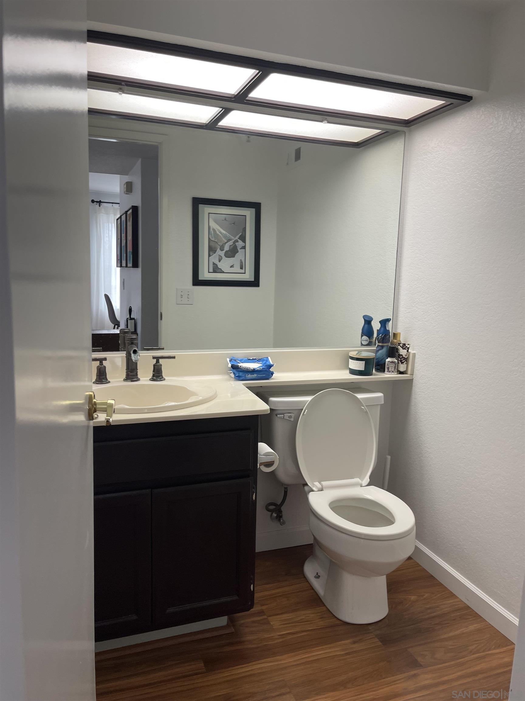 Detail Gallery Image 2 of 9 For 11544  Promenade Dr, Santa Fe Springs,  CA 90670 - 3 Beds | 3 Baths