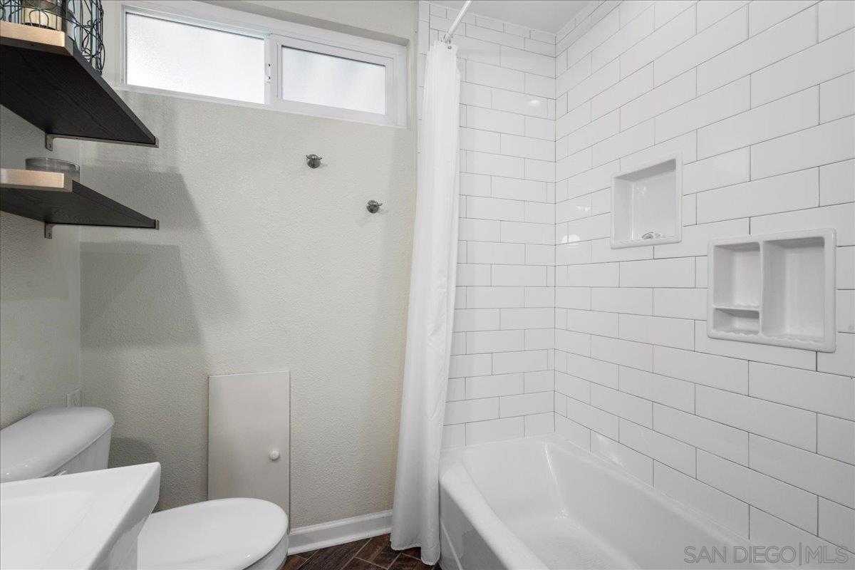 Detail Gallery Image 17 of 46 For 11493  Eucalyptus Hills Dr, Lakeside,  CA 92040 - 3 Beds | 3 Baths