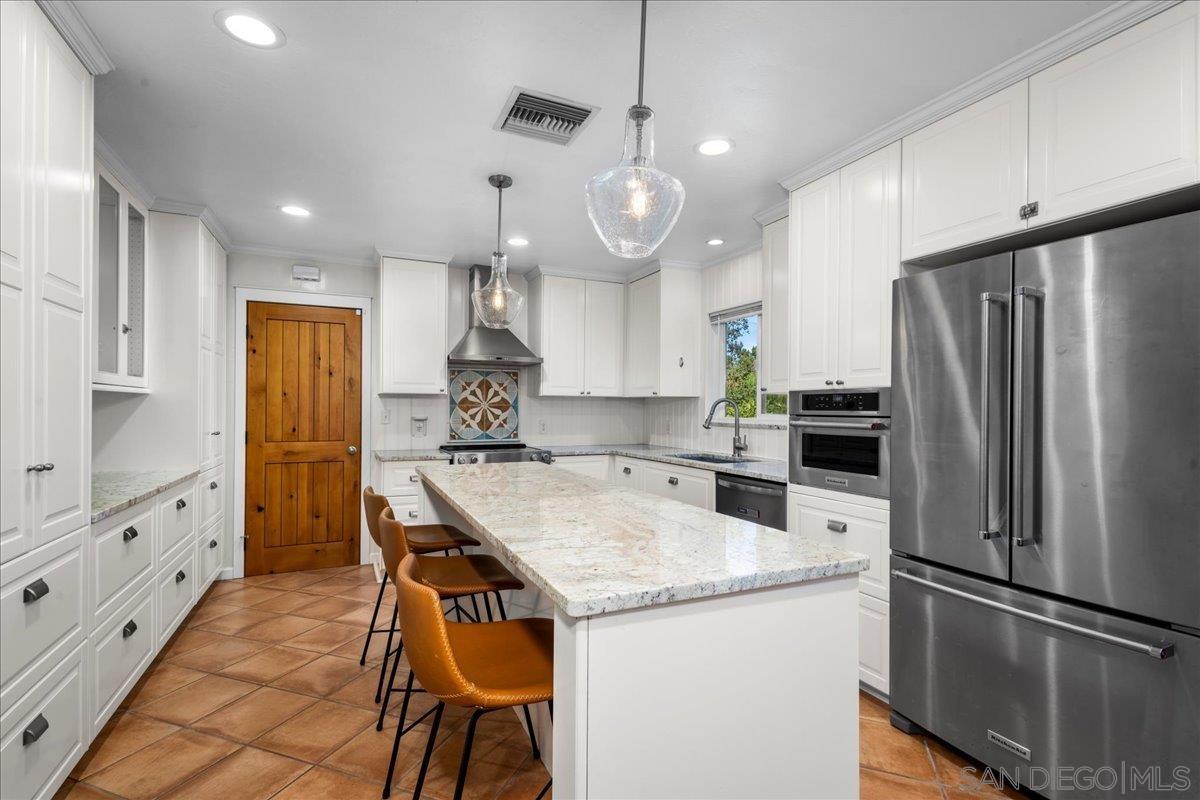 Detail Gallery Image 10 of 46 For 11493  Eucalyptus Hills Dr, Lakeside,  CA 92040 - 3 Beds | 3 Baths