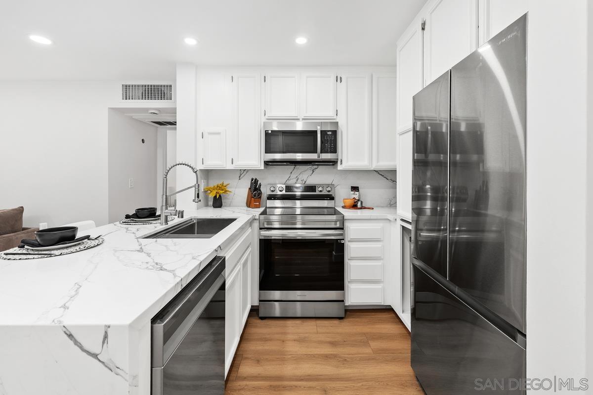 Detail Gallery Image 2 of 44 For 5605 Friars Rd  288, San Diego,  CA 92110 - 1 Beds | 1 Baths