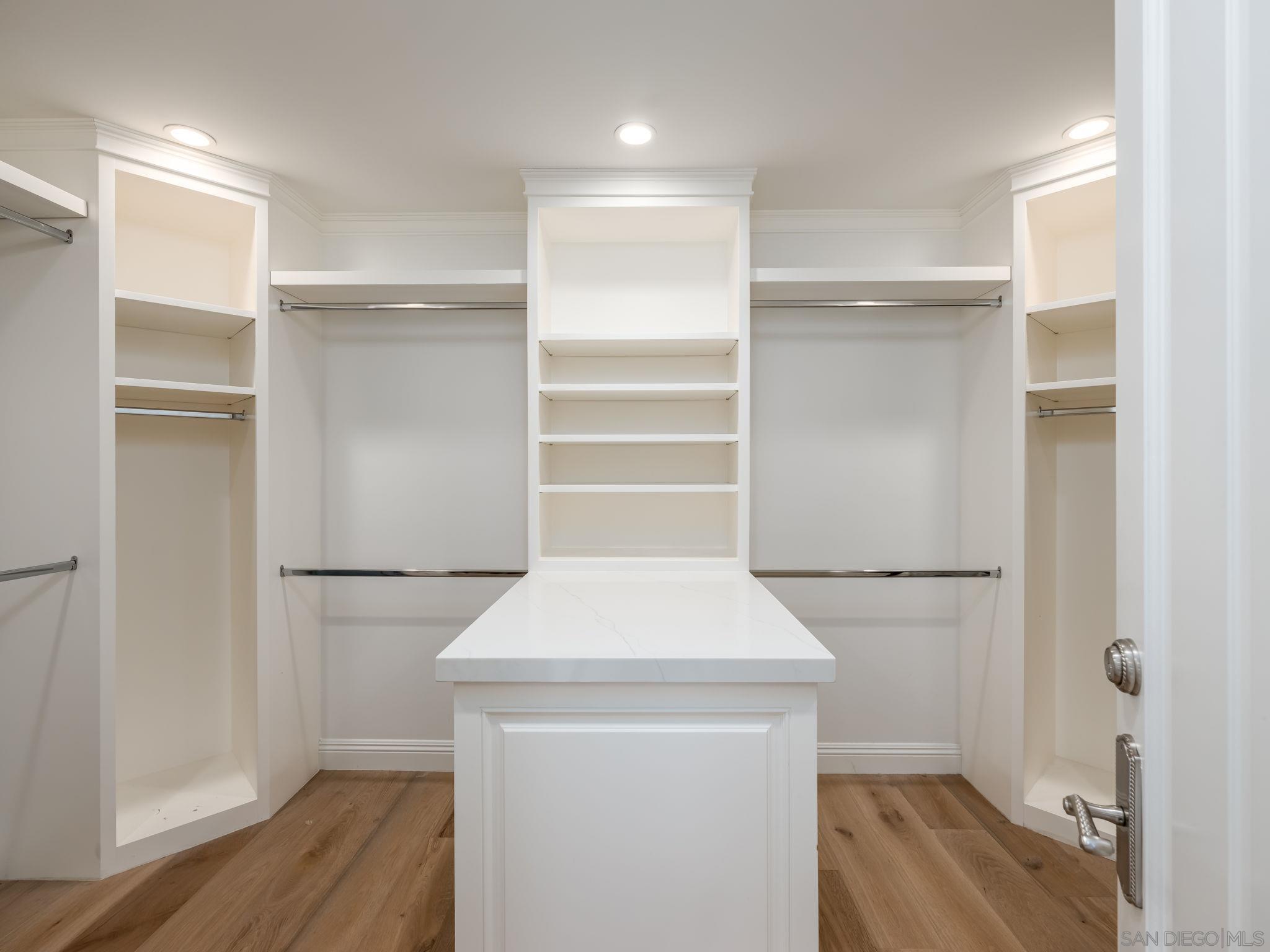 Detail Gallery Image 25 of 45 For 1879  Tahiti Drive, Costa Mesa,  CA 92626 - 4 Beds | 3/1 Baths