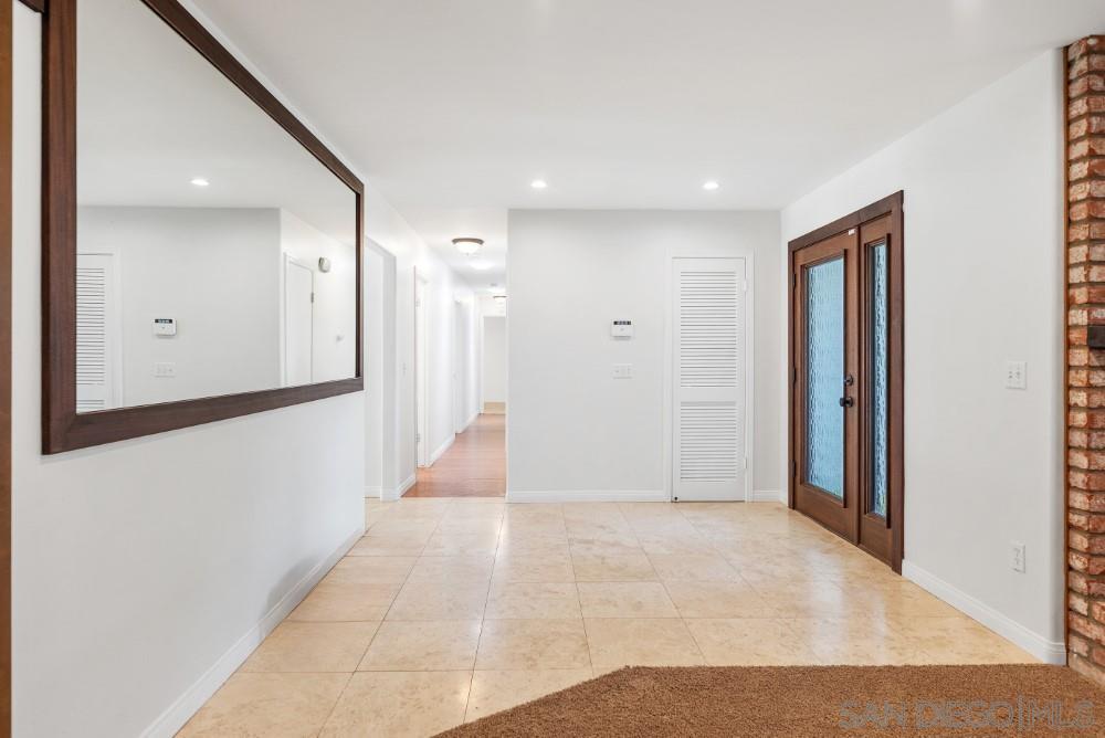 Detail Gallery Image 11 of 56 For 2841  Cacatua St, Carlsbad,  CA 92009 - 4 Beds | 2 Baths