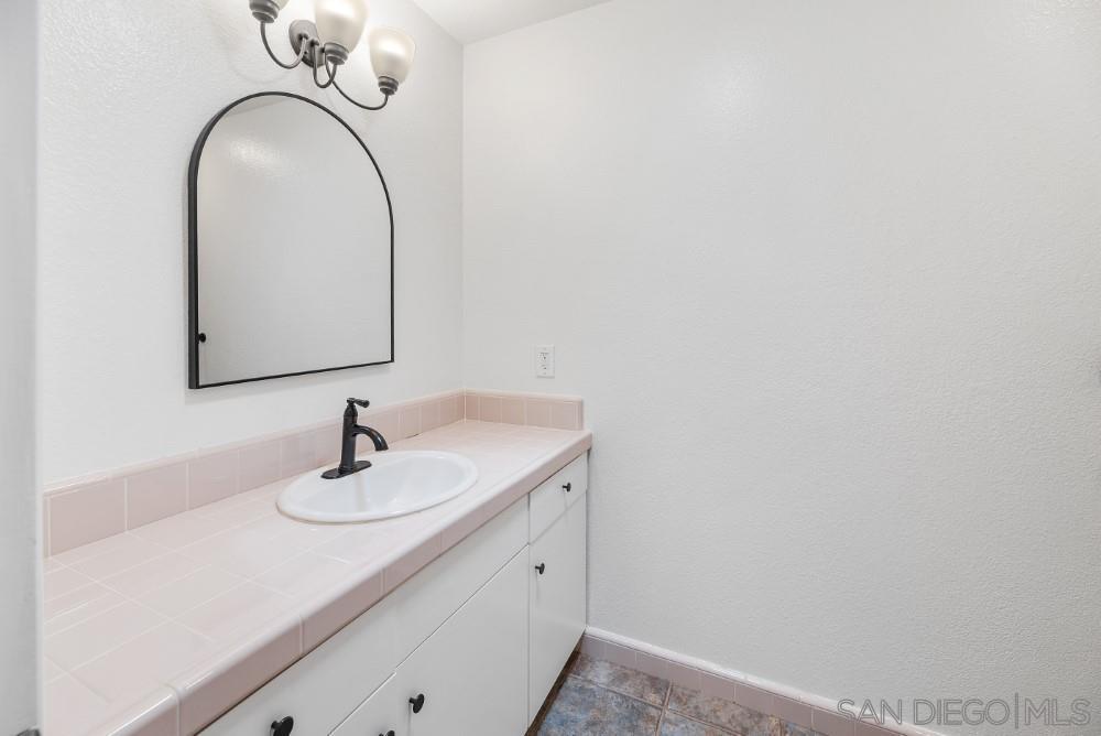 Detail Gallery Image 23 of 56 For 2841  Cacatua St, Carlsbad,  CA 92009 - 4 Beds | 2 Baths