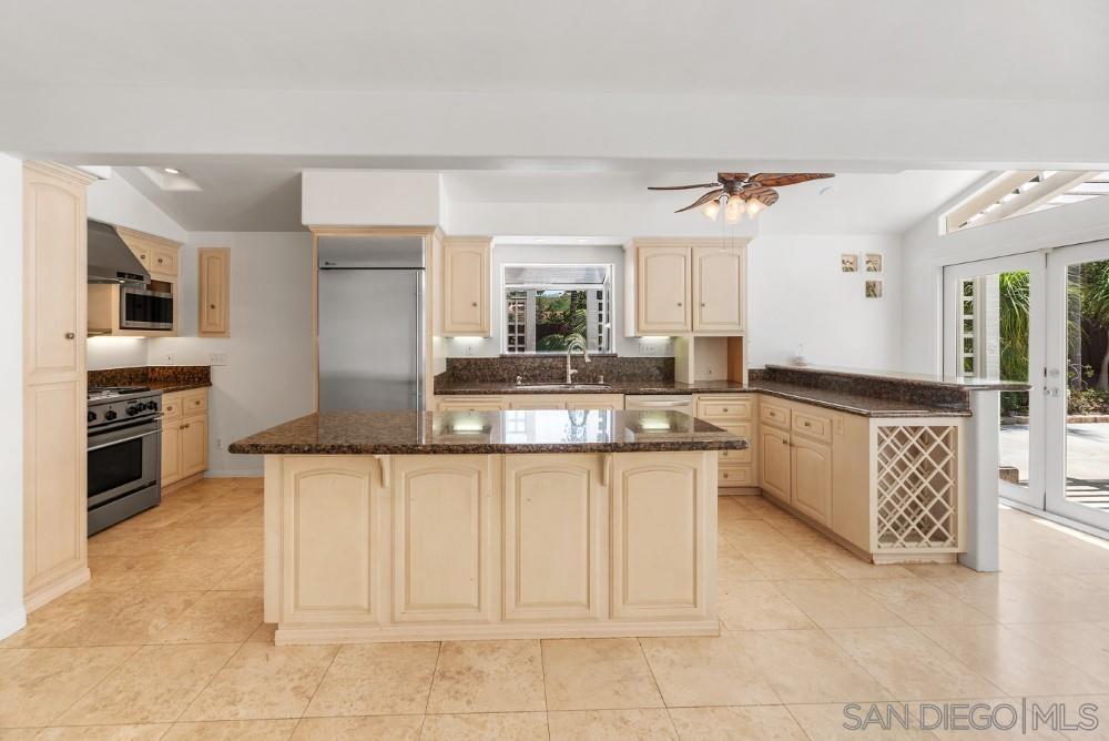 Detail Gallery Image 27 of 56 For 2841  Cacatua St, Carlsbad,  CA 92009 - 4 Beds | 2 Baths