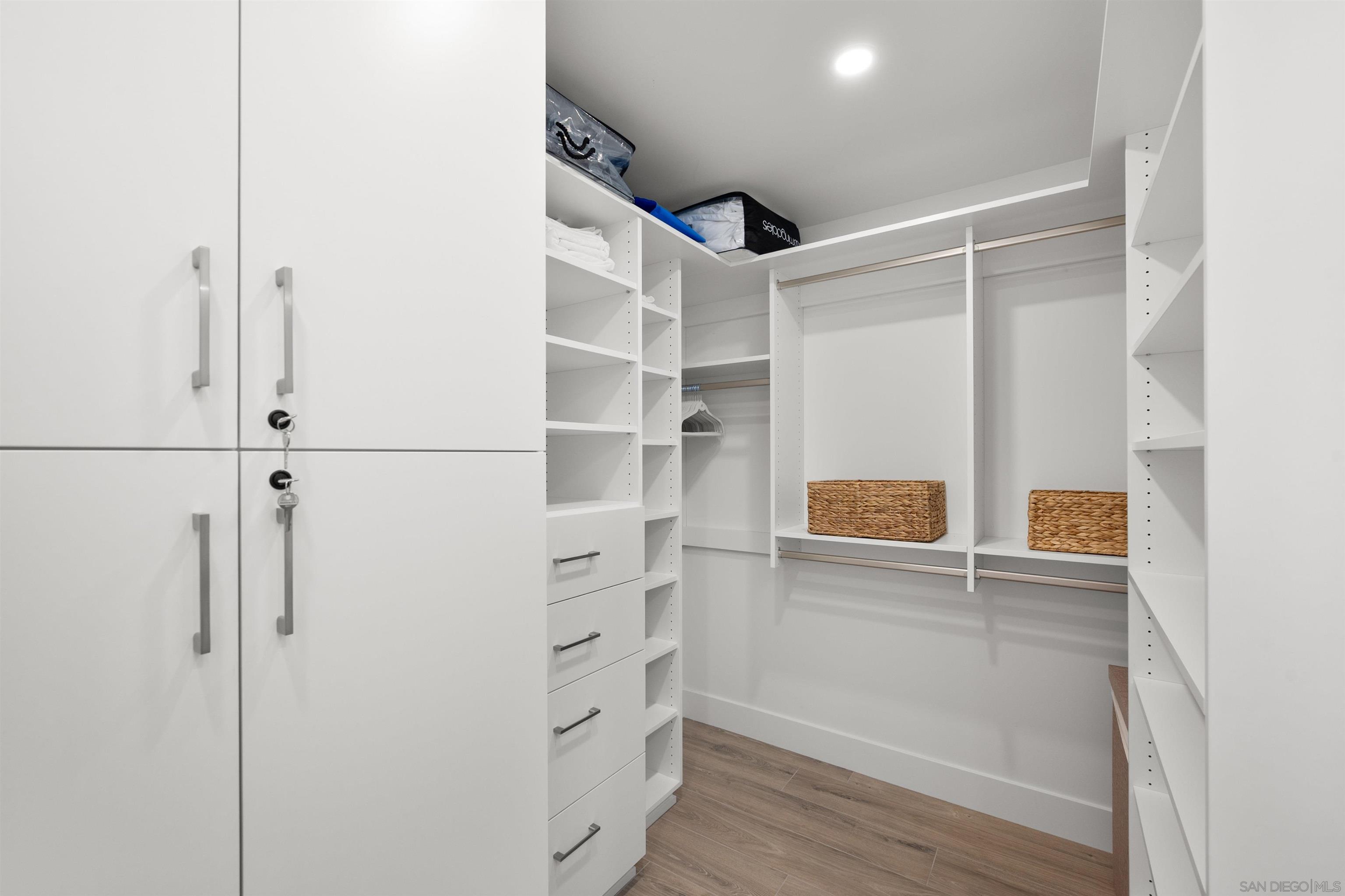 Detail Gallery Image 21 of 30 For 1730  Avenida Del Mundo  1608, Coronado,  CA 92118 - 2 Beds | 2 Baths