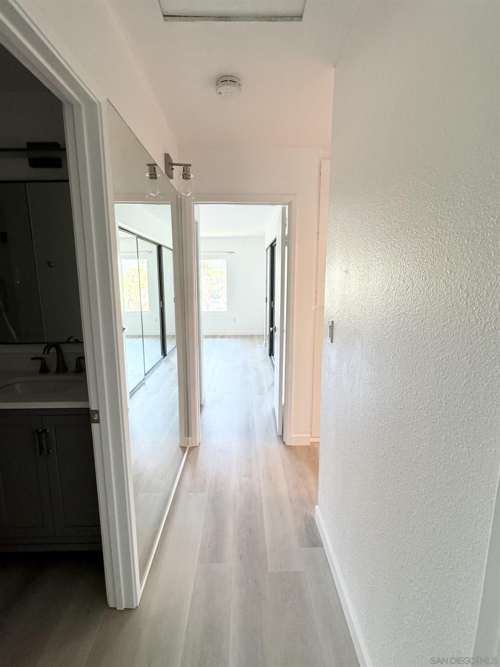 Detail Gallery Image 14 of 21 For 1858  Fairway Circle, San Marcos,  CA 92078 - 2 Beds | 2 Baths