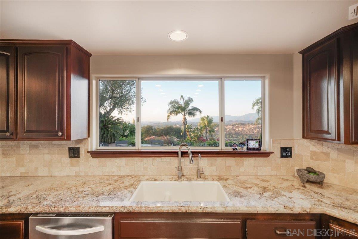 Detail Gallery Image 25 of 70 For 14193  Ridge Canyon Road, Valley Center,  CA 92082 - 4 Beds | 3 Baths