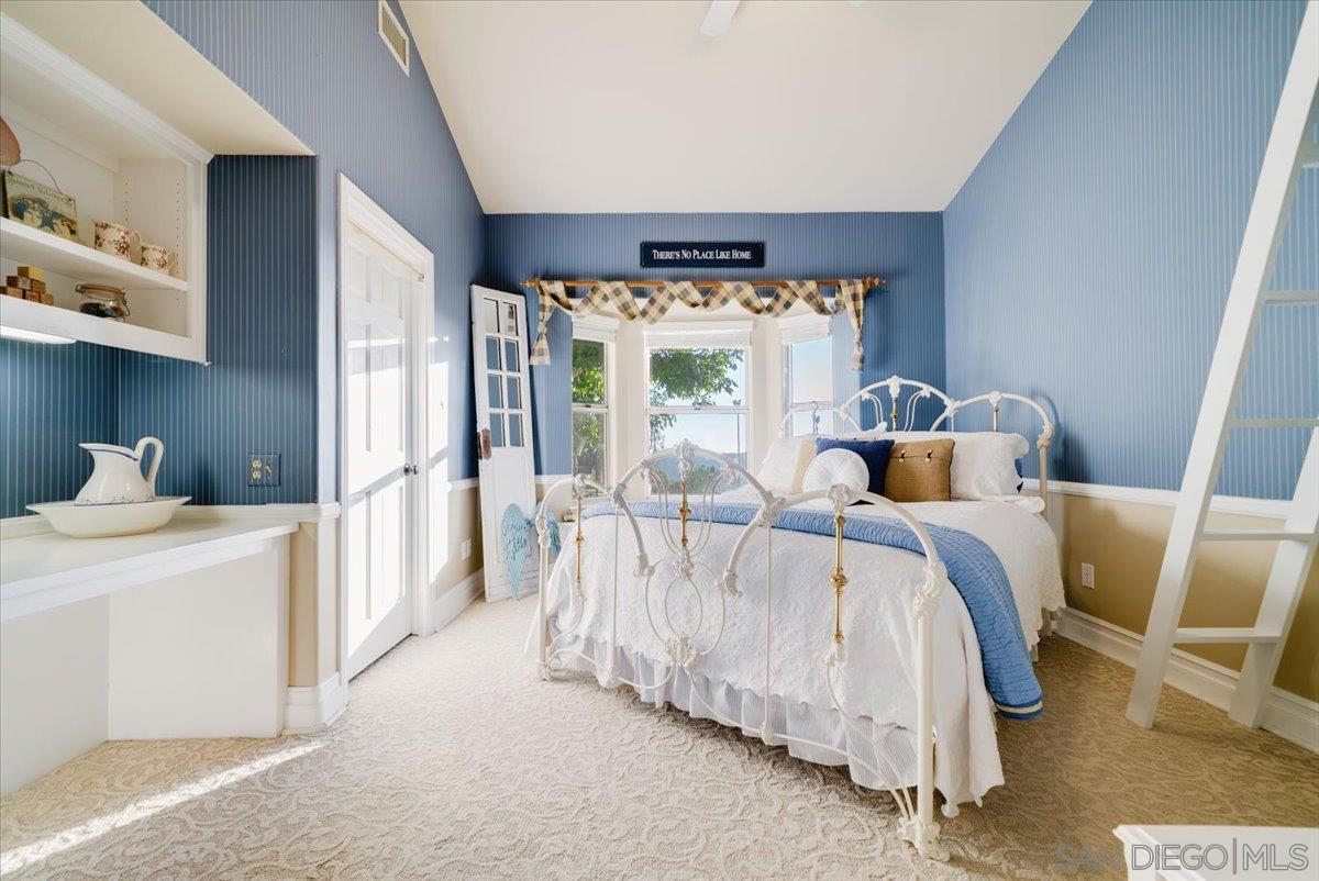 Detail Gallery Image 33 of 70 For 14193  Ridge Canyon Road, Valley Center,  CA 92082 - 4 Beds | 3 Baths