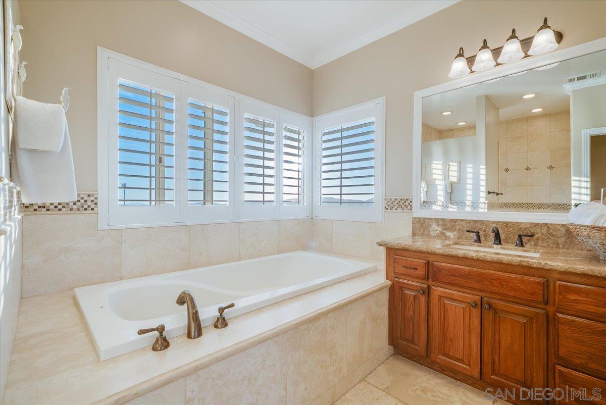 Detail Gallery Image 45 of 70 For 14193  Ridge Canyon Road, Valley Center,  CA 92082 - 4 Beds | 3 Baths