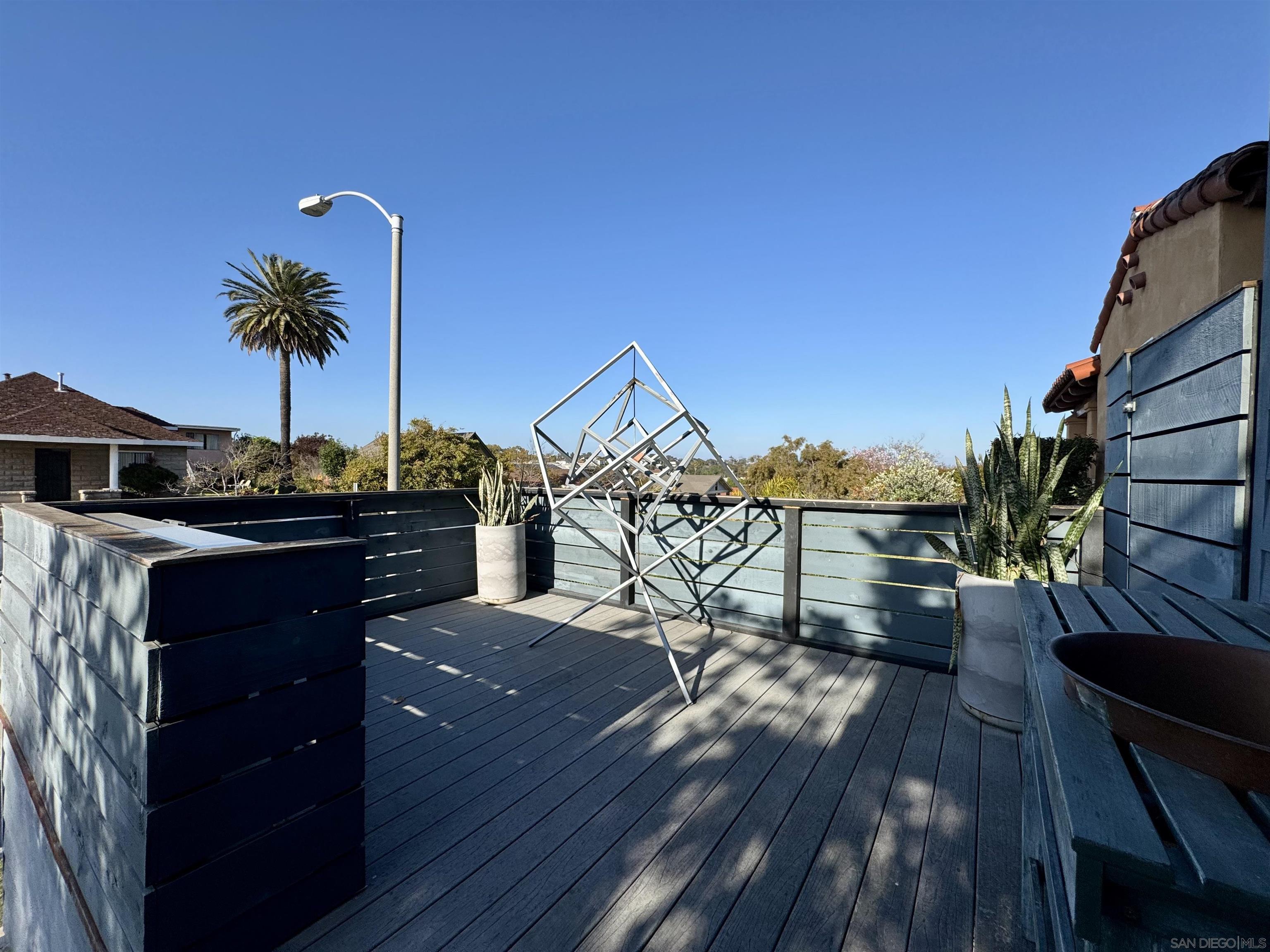 Detail Gallery Image 13 of 15 For 2629  Island Ave, San Diego,  CA 92102 - 1 Beds | 1 Baths