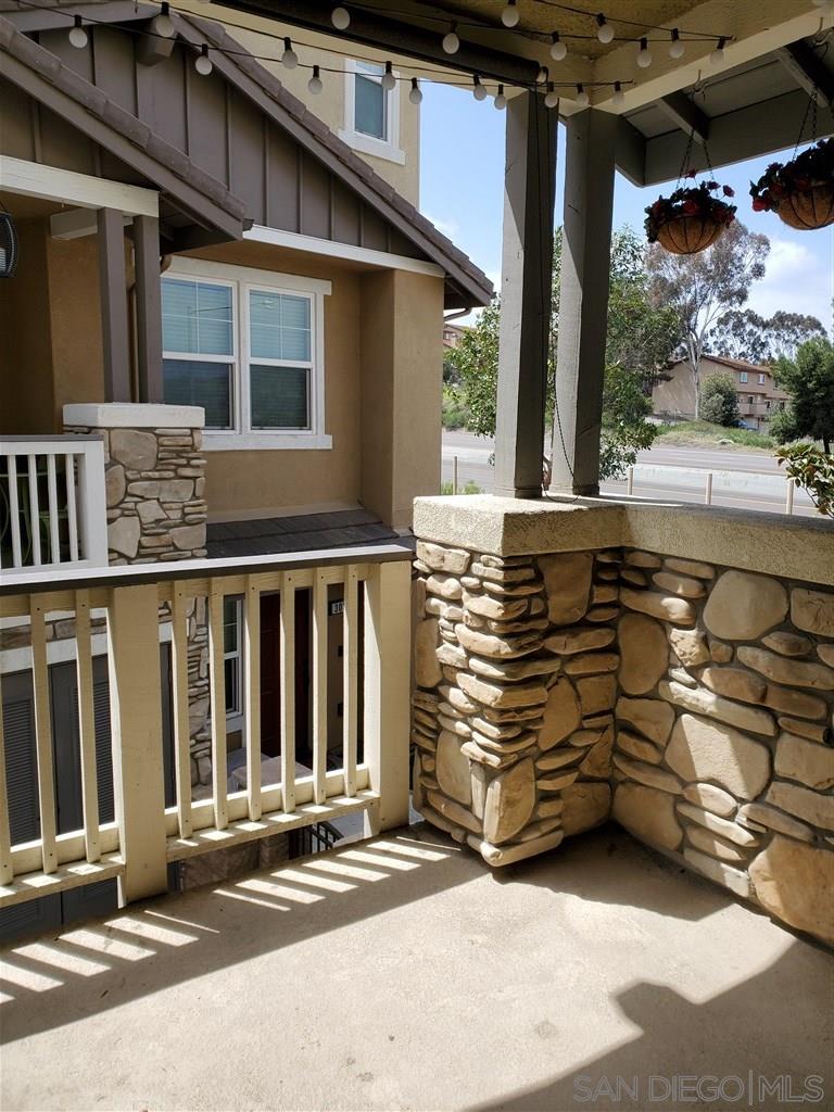 Detail Gallery Image 6 of 16 For 3037  Cole Grade Dr, Santee,  CA 92071 - 3 Beds | 3 Baths